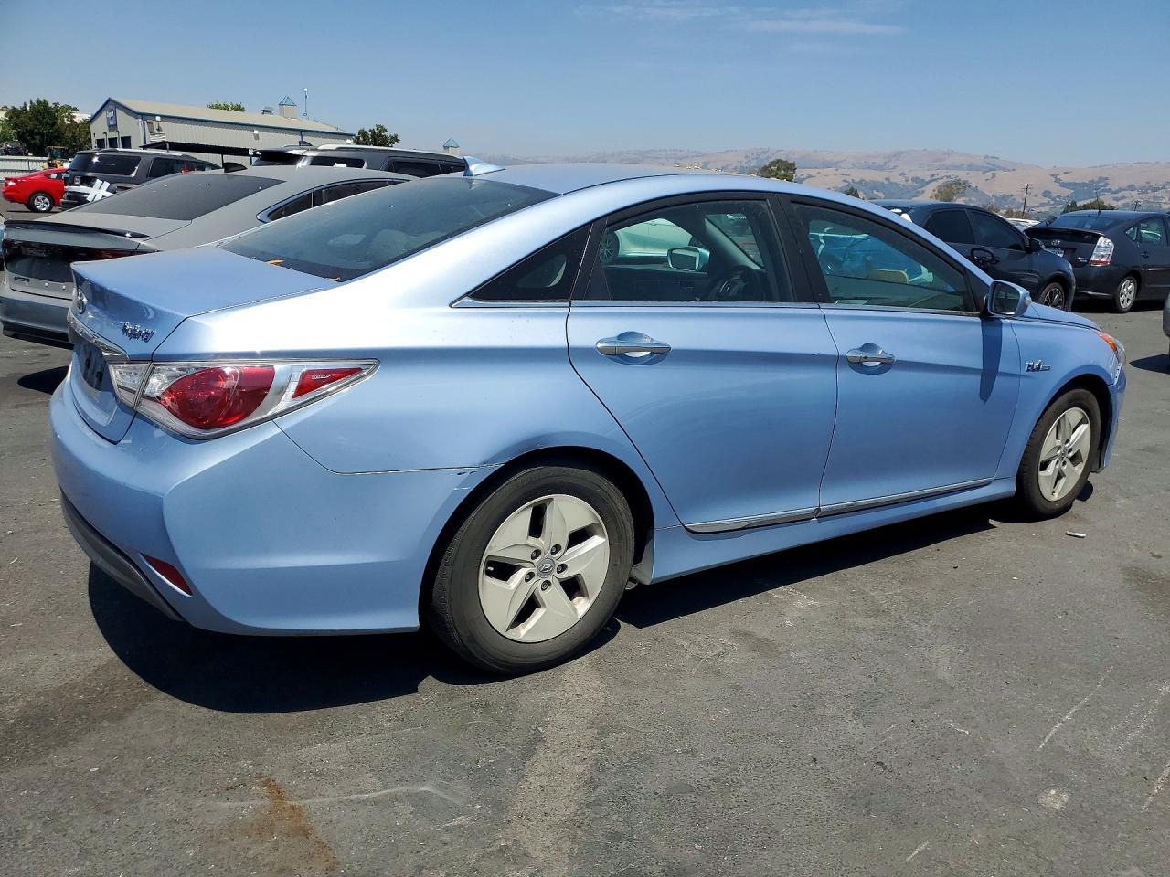 2012 Hyundai Sonata Hybrid Blue vin: KMHEC4A47CA034727