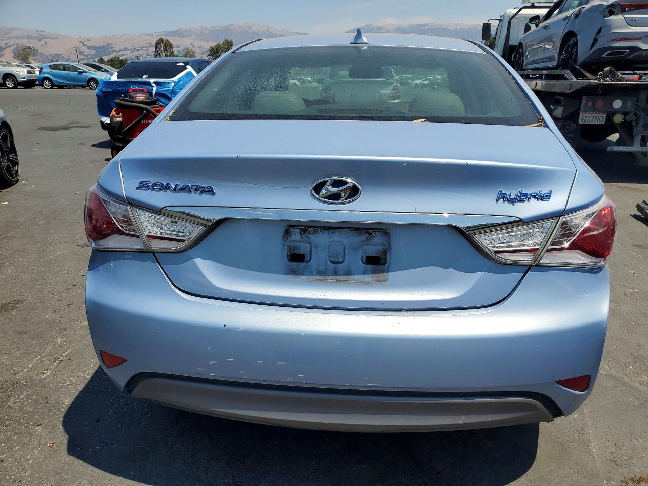2012 Hyundai Sonata Hybrid Blue vin: KMHEC4A47CA034727