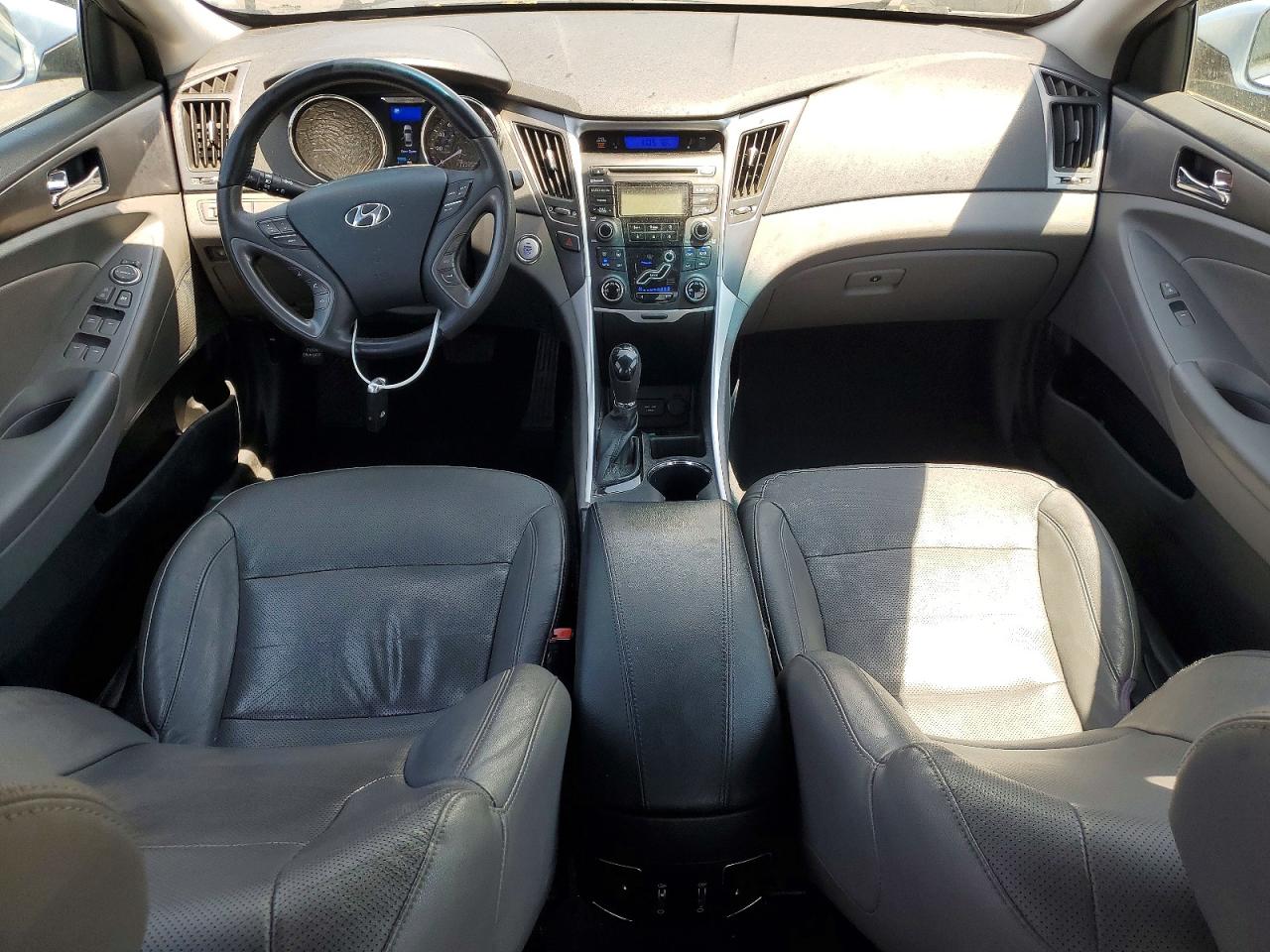2012 Hyundai Sonata Hybrid Blue vin: KMHEC4A47CA034727