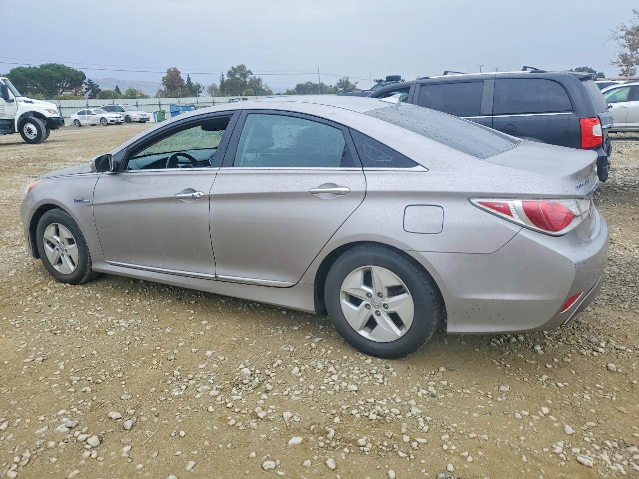 2012 Hyundai Sonata Hybrid Gray vin: KMHEC4A47CA054329