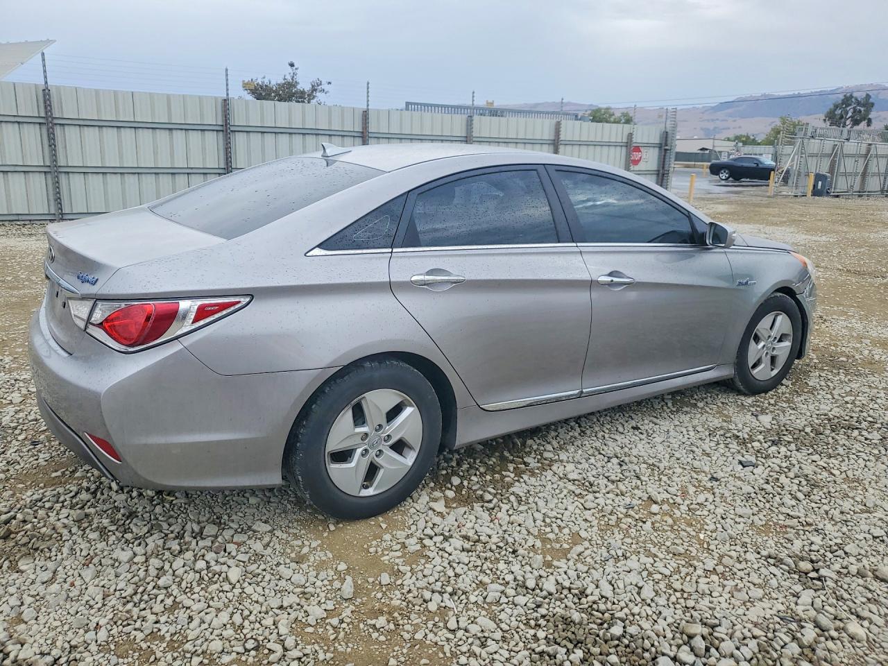 2012 Hyundai Sonata Hybrid Gray vin: KMHEC4A47CA054329