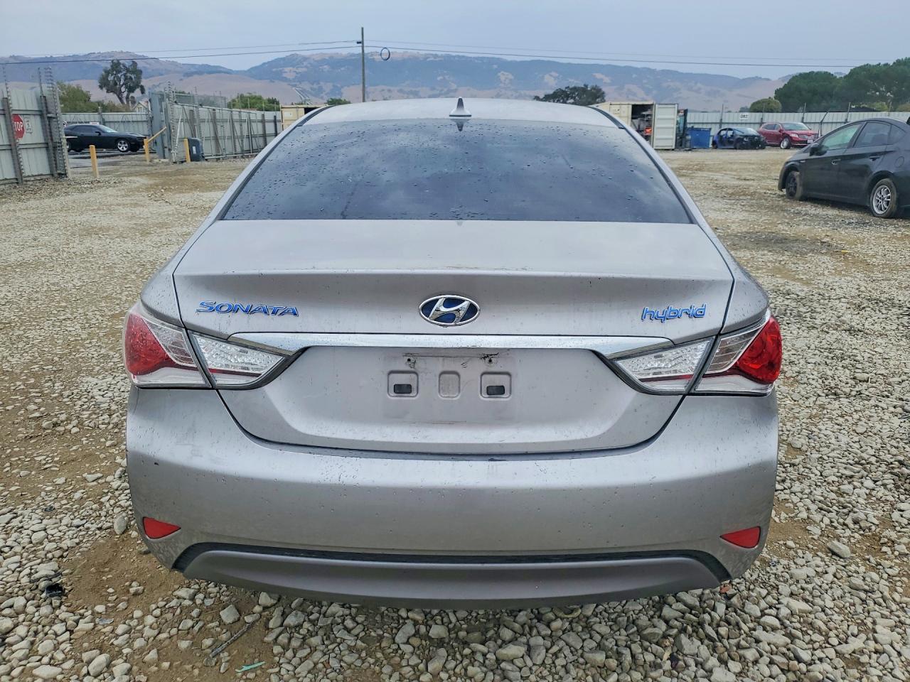 2012 Hyundai Sonata Hybrid Gray vin: KMHEC4A47CA054329