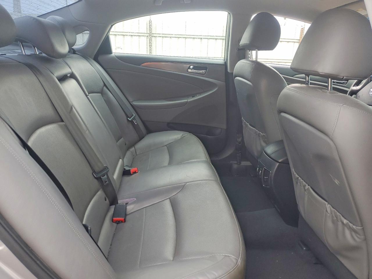 2012 Hyundai Sonata Hybrid Gray vin: KMHEC4A47CA054329