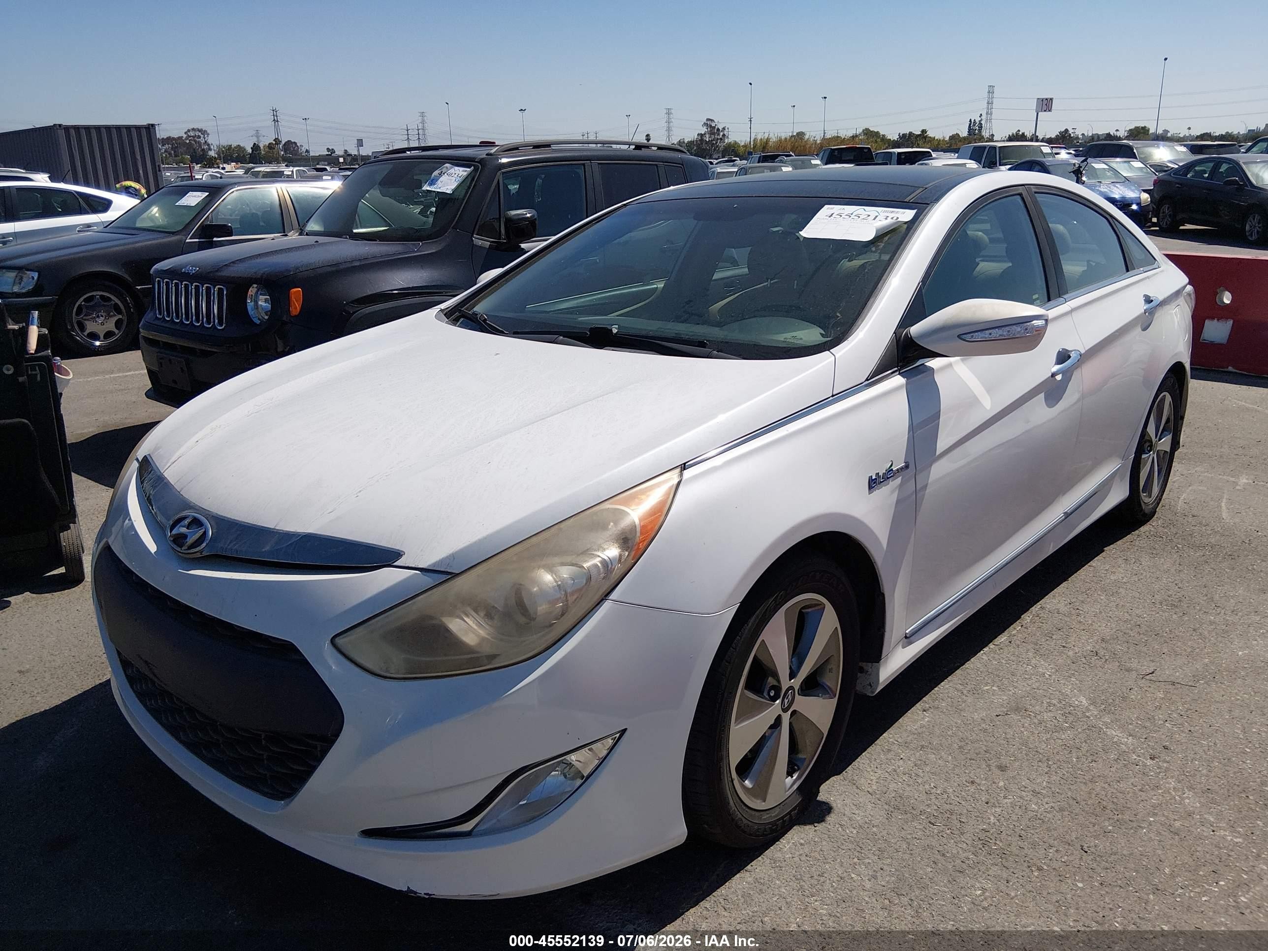 2012 Hyundai Sonata Hybrid   White vin: KMHEC4A47CA060650