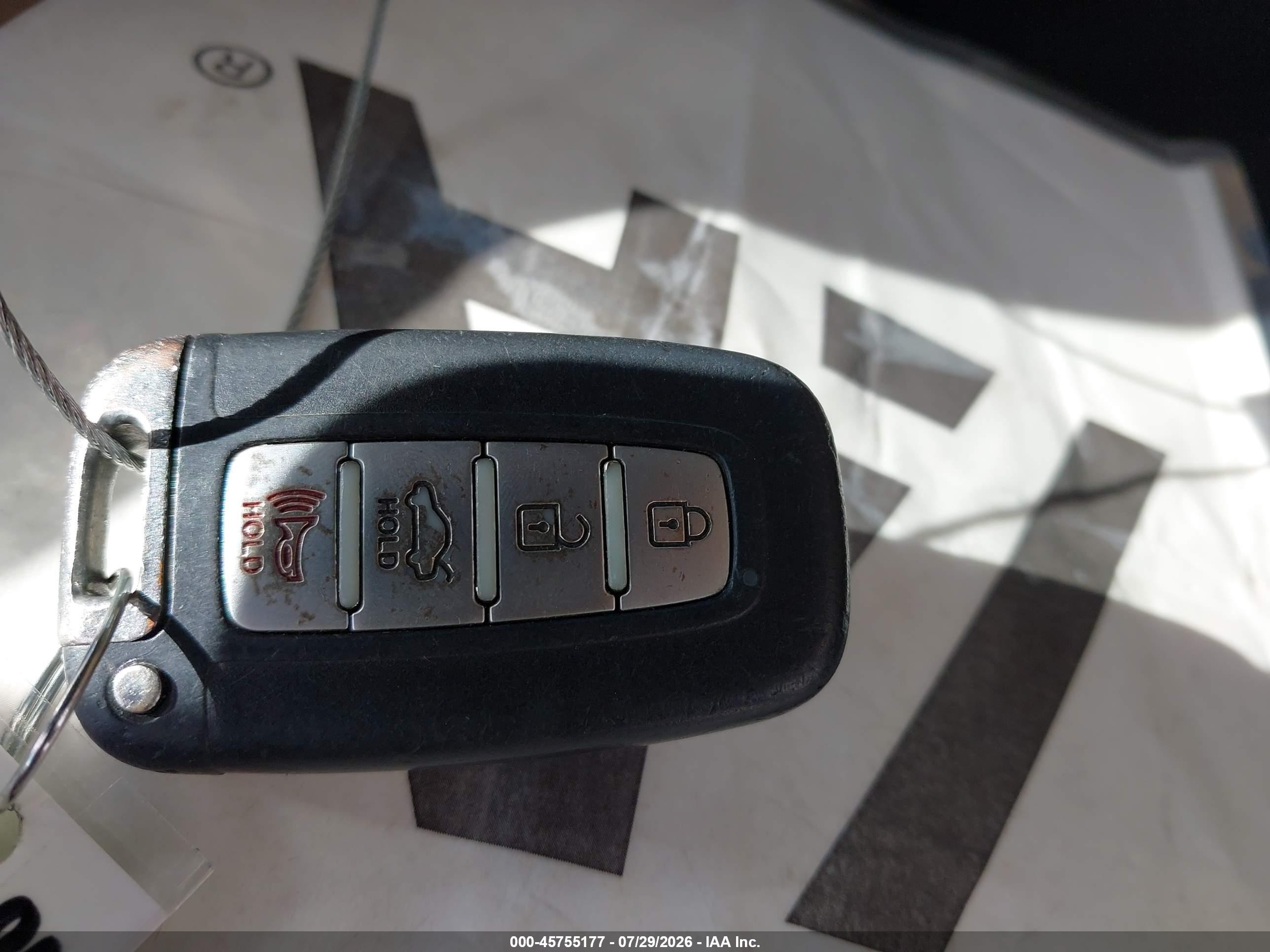 2013 Hyundai Sonata Hybrid   White vin: KMHEC4A47DA050525