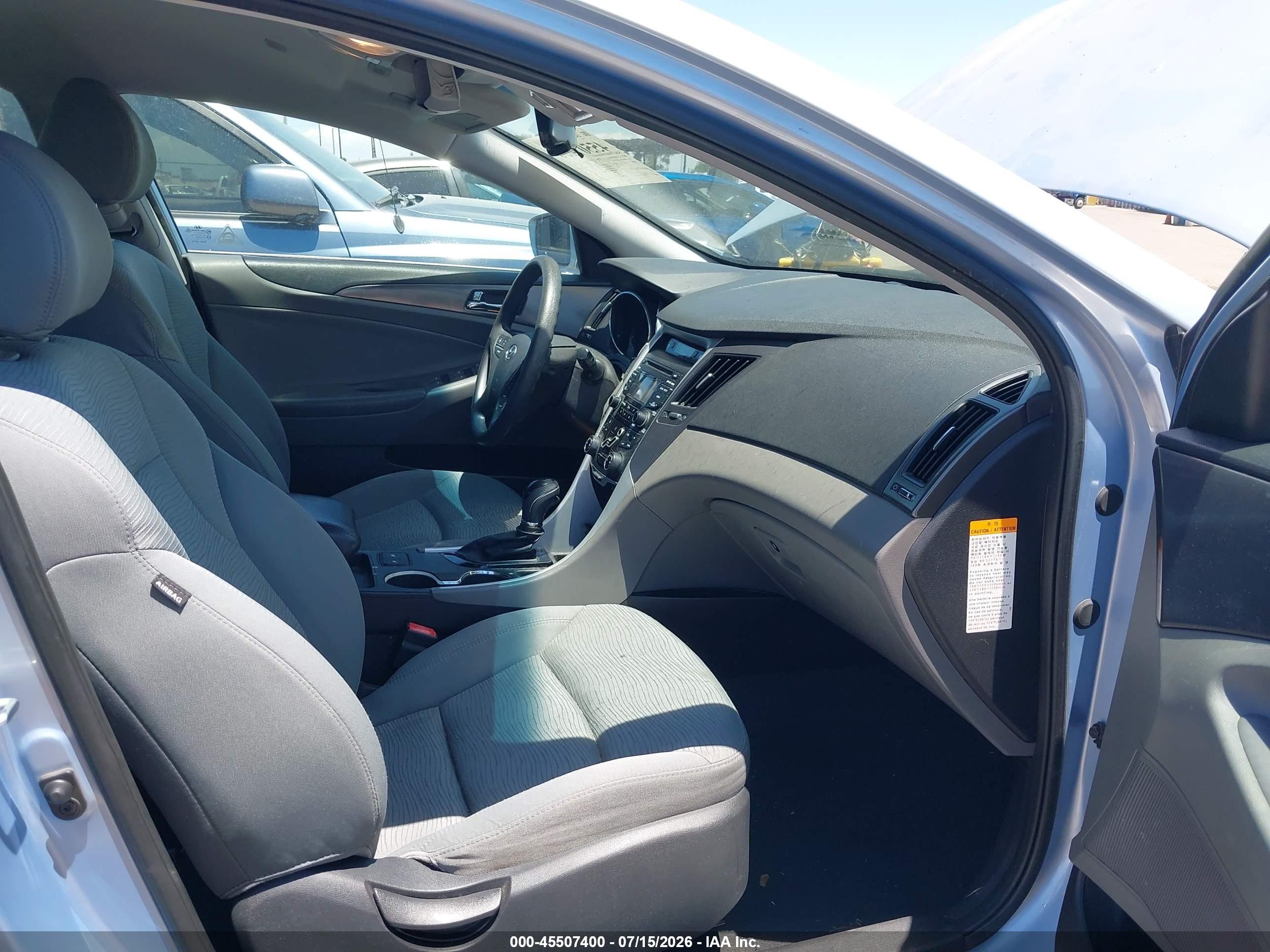 2013 Hyundai Sonata Hybrid   Light Blue vin: KMHEC4A47DA076655