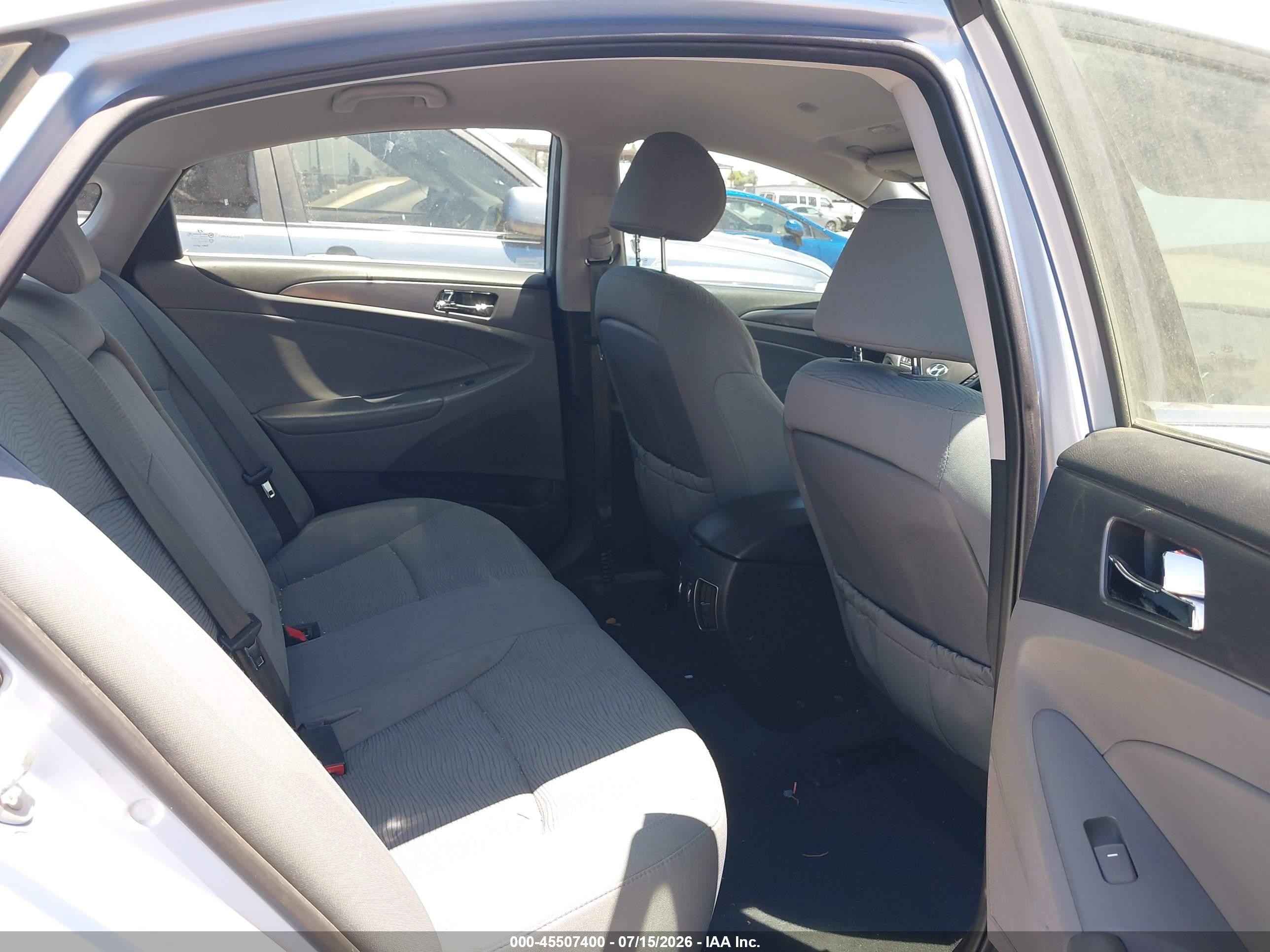 2013 Hyundai Sonata Hybrid   Light Blue vin: KMHEC4A47DA076655