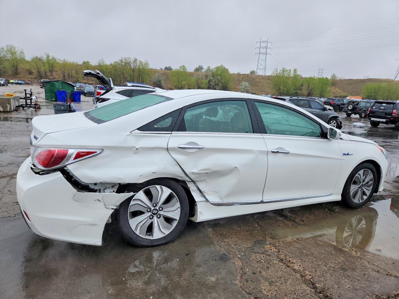 2013 Hyundai Sonata Hybrid White vin: KMHEC4A47DA083931