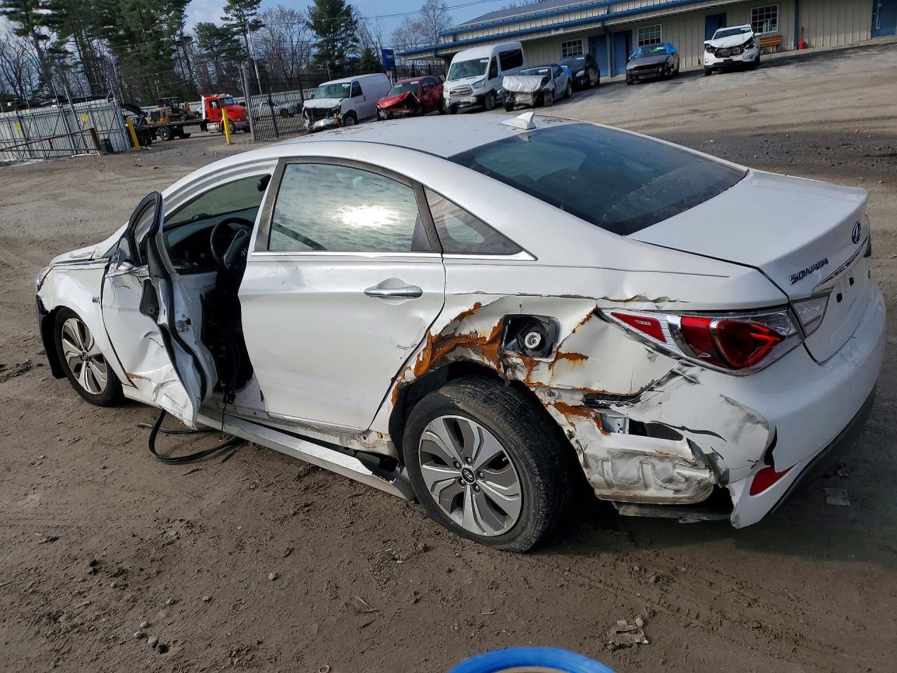 2013 Hyundai Sonata Hybrid Limited Белый vin: KMHEC4A47DA086036
