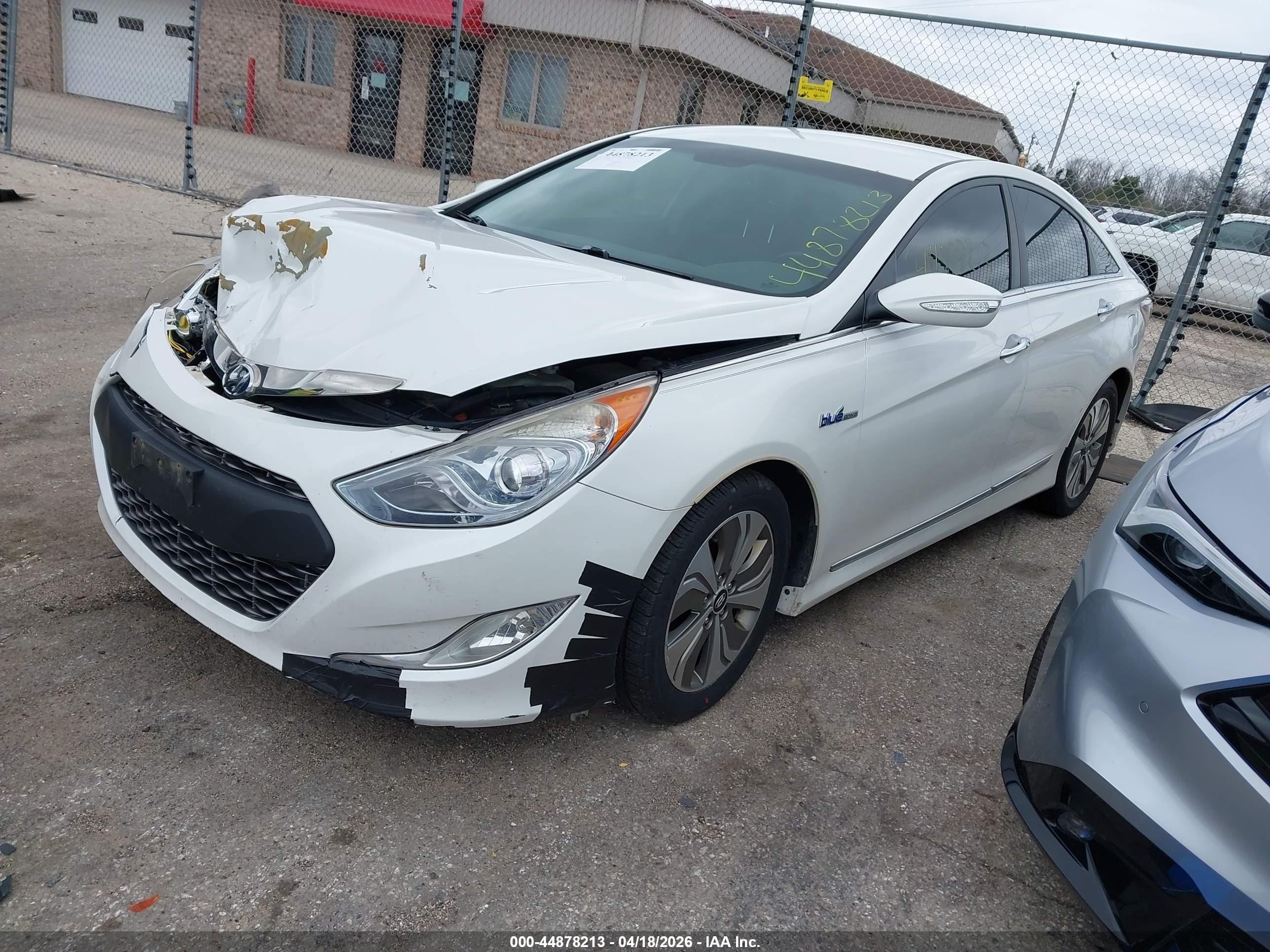 2013 Hyundai Sonata Hybrid Limited Белый vin: KMHEC4A47DA090460