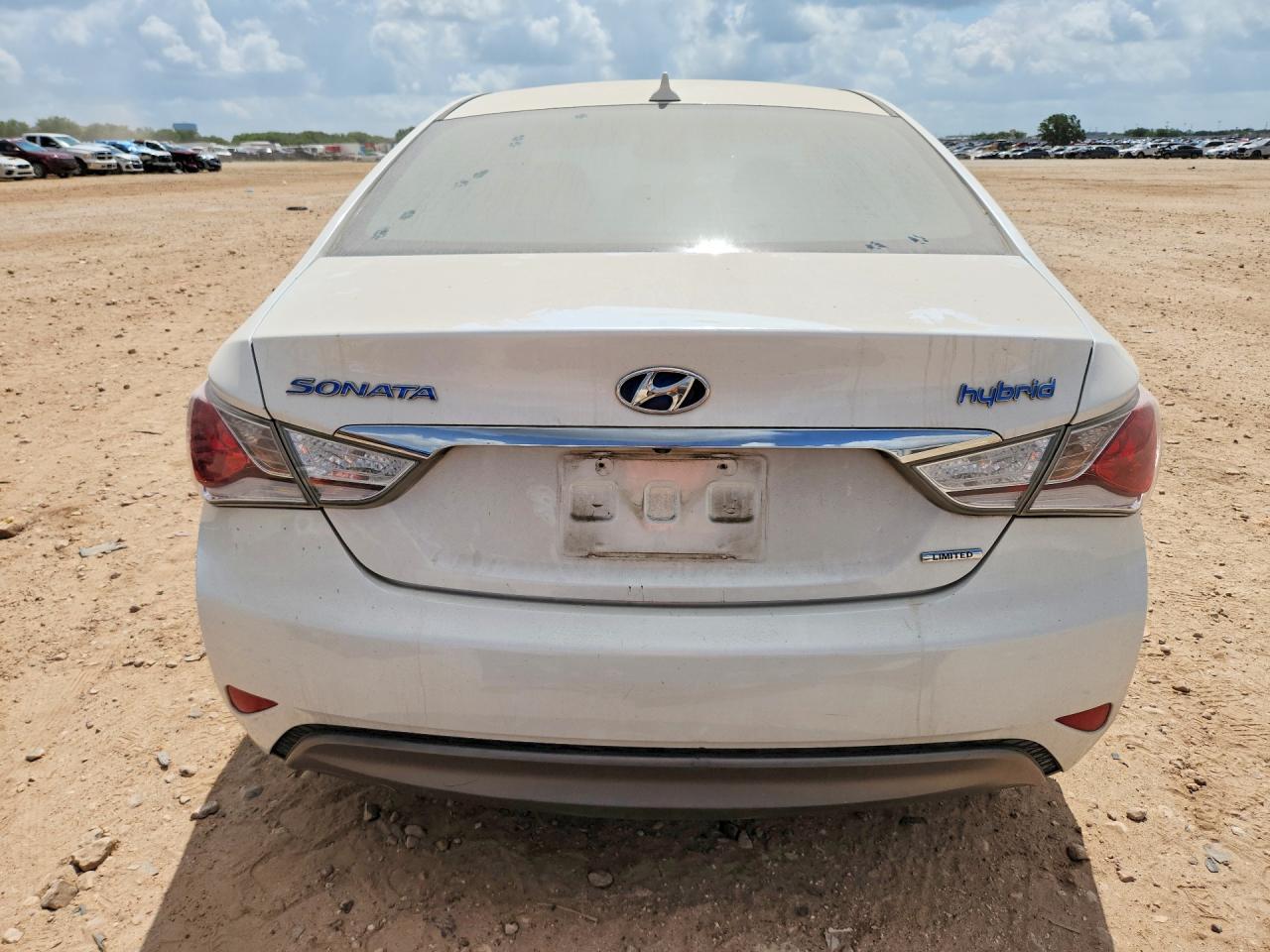 2013 Hyundai Sonata Hybrid Белый vin: KMHEC4A47DA092449