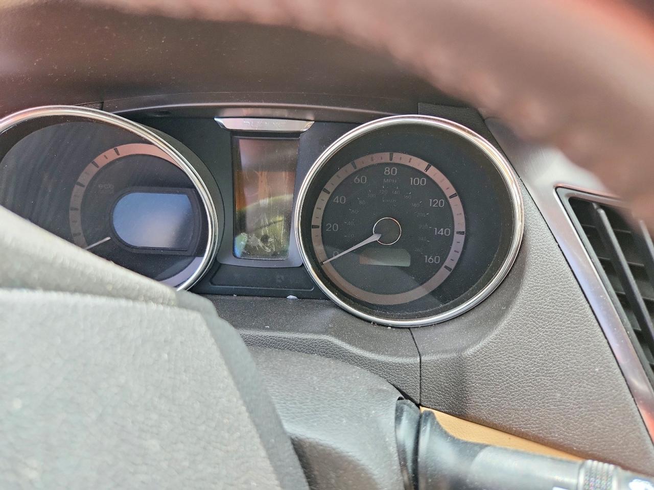 2013 Hyundai Sonata Hybrid Белый vin: KMHEC4A47DA092449