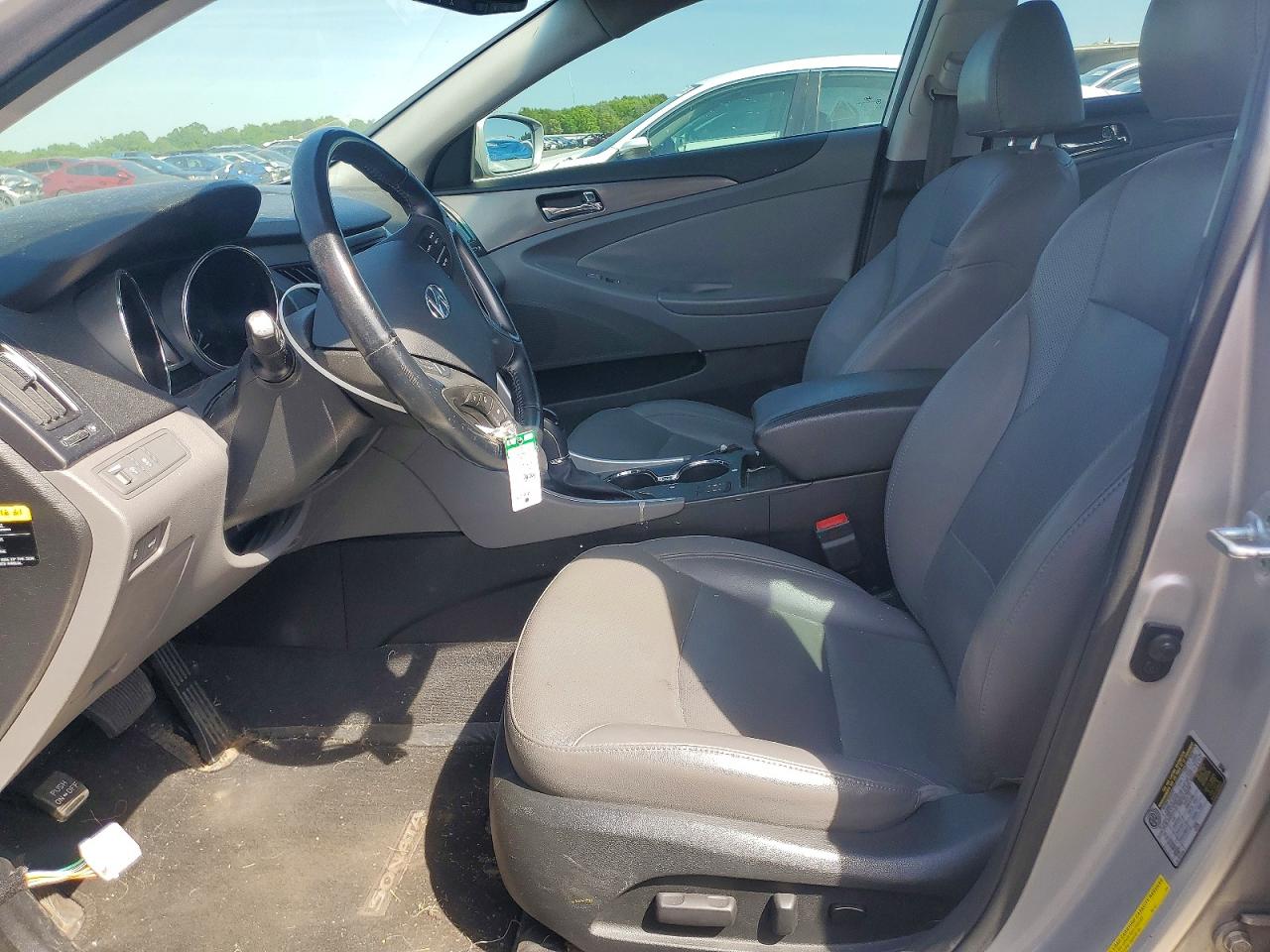 2013 Hyundai Sonata Hybrid Silver vin: KMHEC4A47DA098283