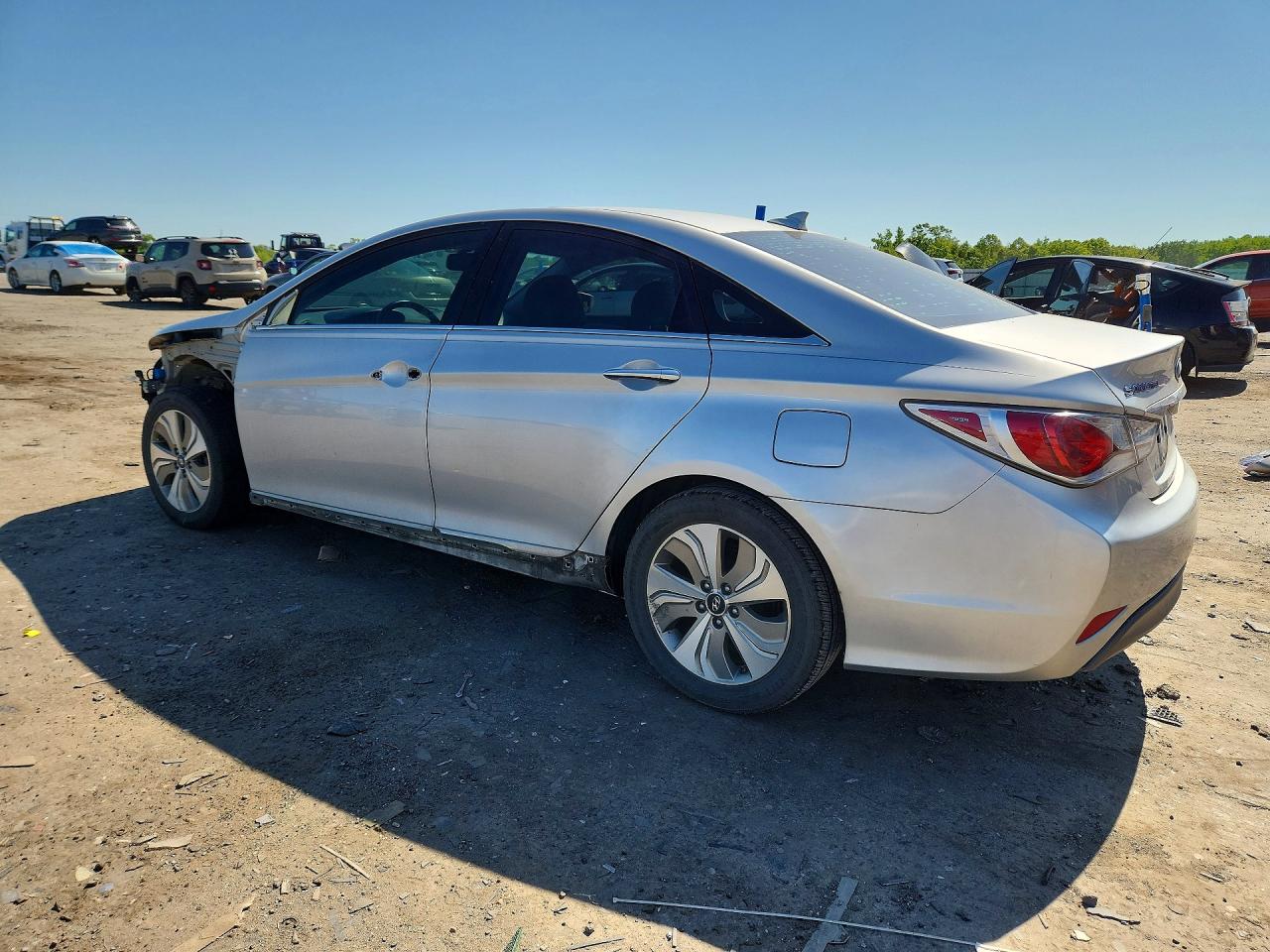 2013 Hyundai Sonata Hybrid Silver vin: KMHEC4A47DA098283