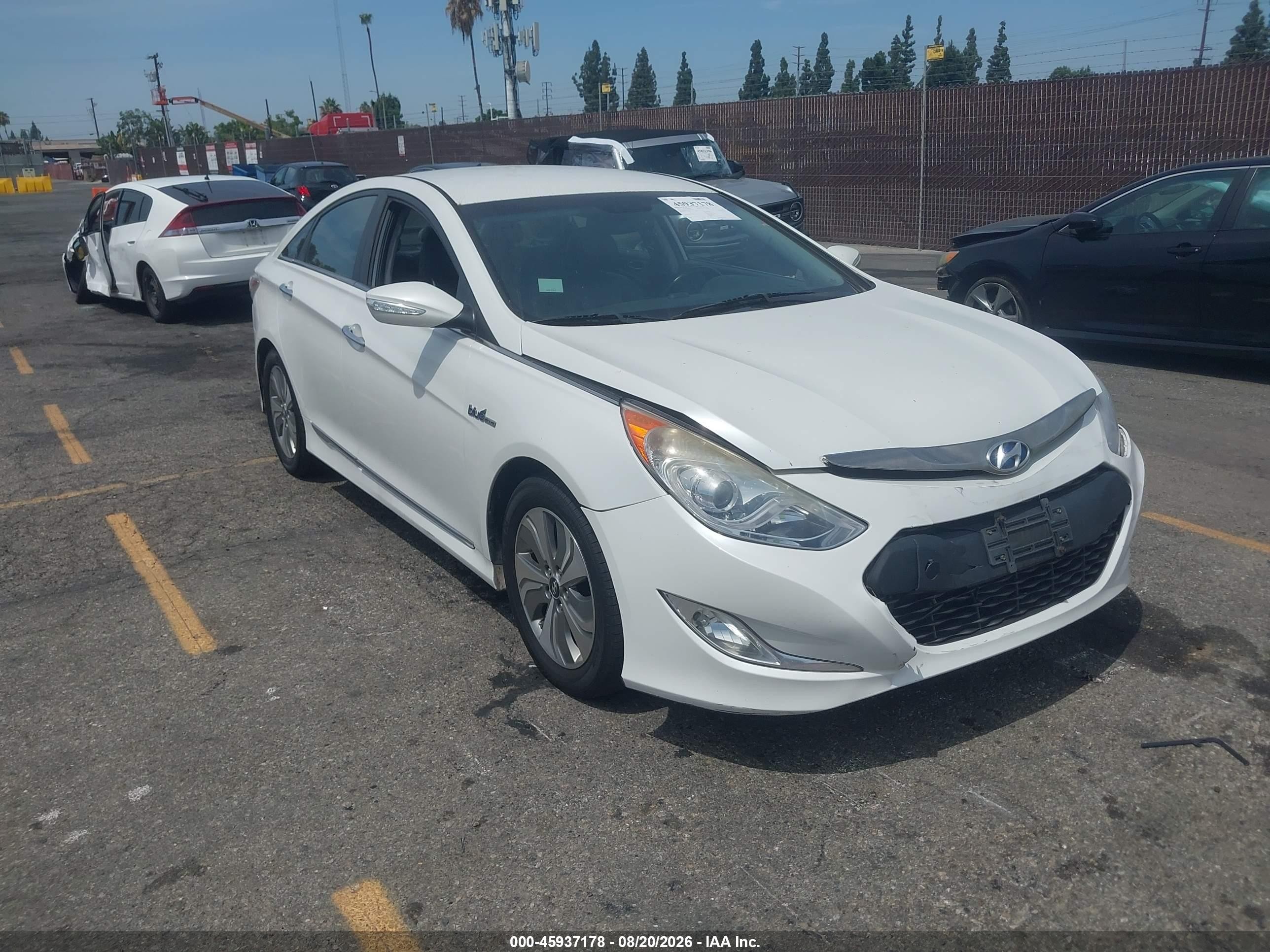 2013 Hyundai Sonata Hybrid Limited White vin: KMHEC4A47DA101263