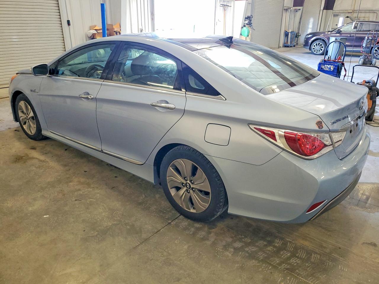 2014 Hyundai Sonata Hybrid Blue vin: KMHEC4A47EA111664