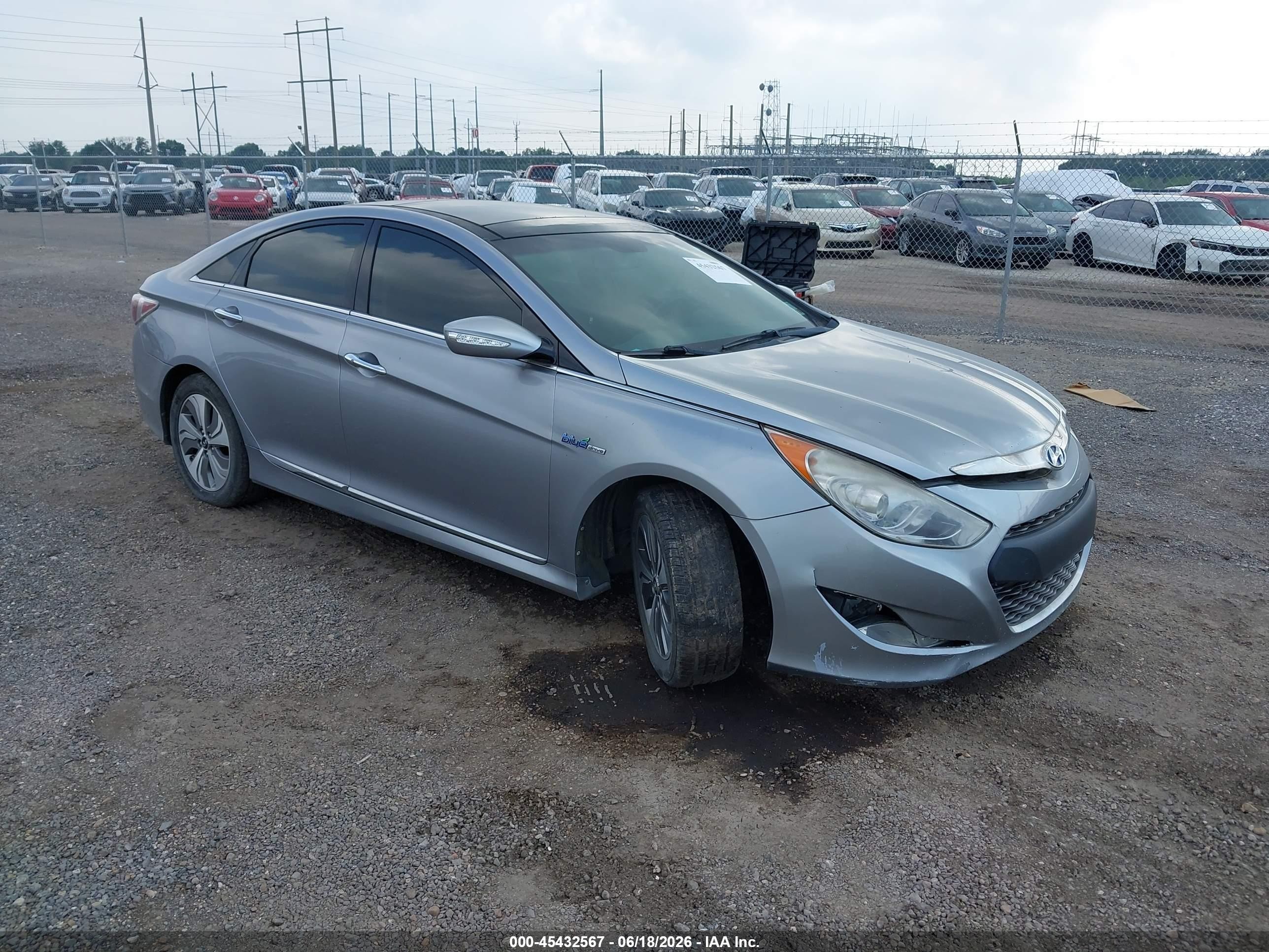 2015 Hyundai Sonata Hybrid Limited Silver vin: KMHEC4A47FA120690