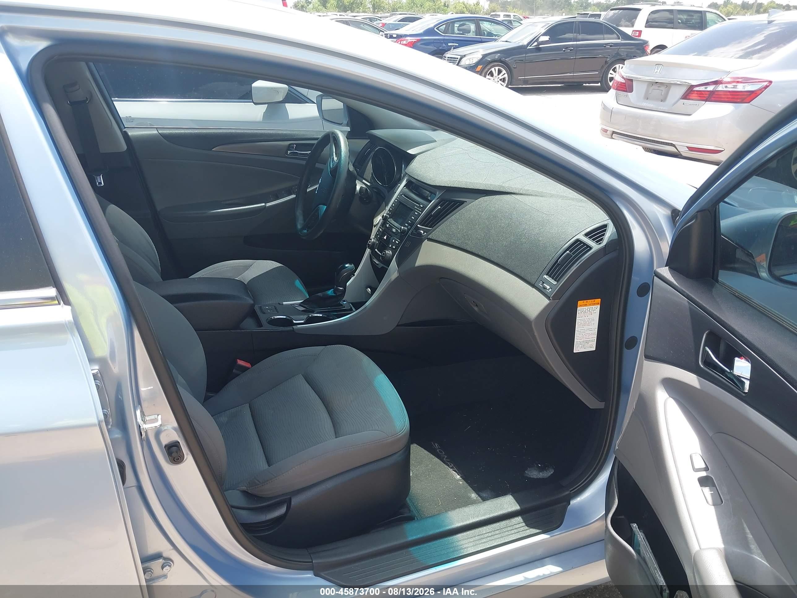 2015 Hyundai Sonata Hybrid   Синий vin: KMHEC4A47FA120964