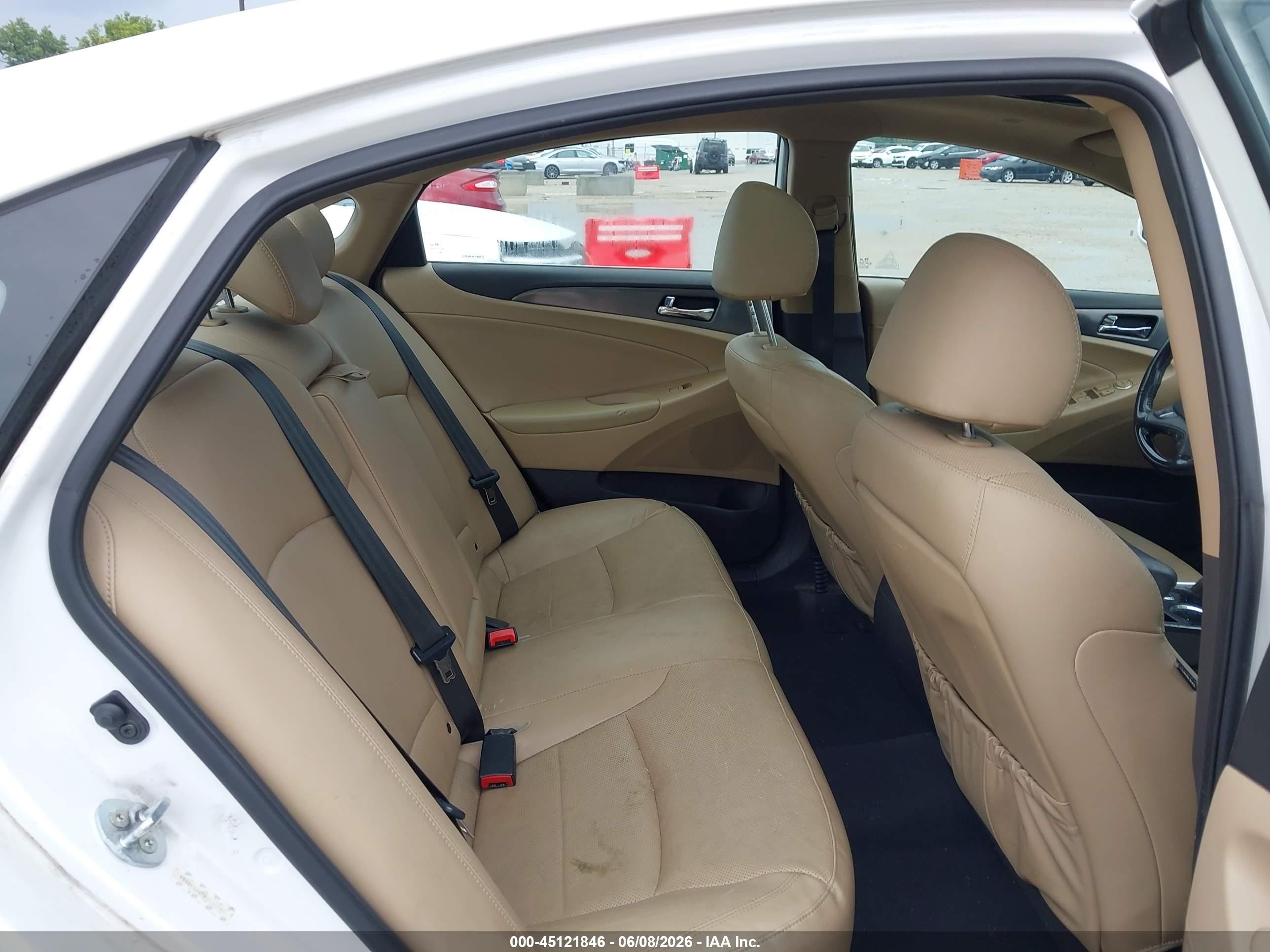 2015 Hyundai Sonata Hybrid Limited White vin: KMHEC4A47FA121967