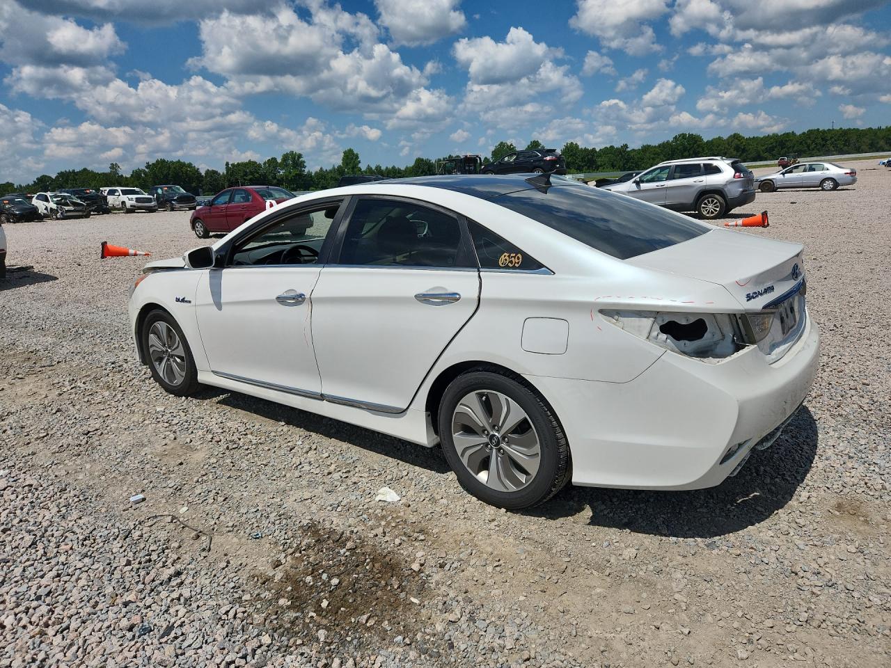 2015 Hyundai Sonata Hybrid Limited White vin: KMHEC4A47FA123394