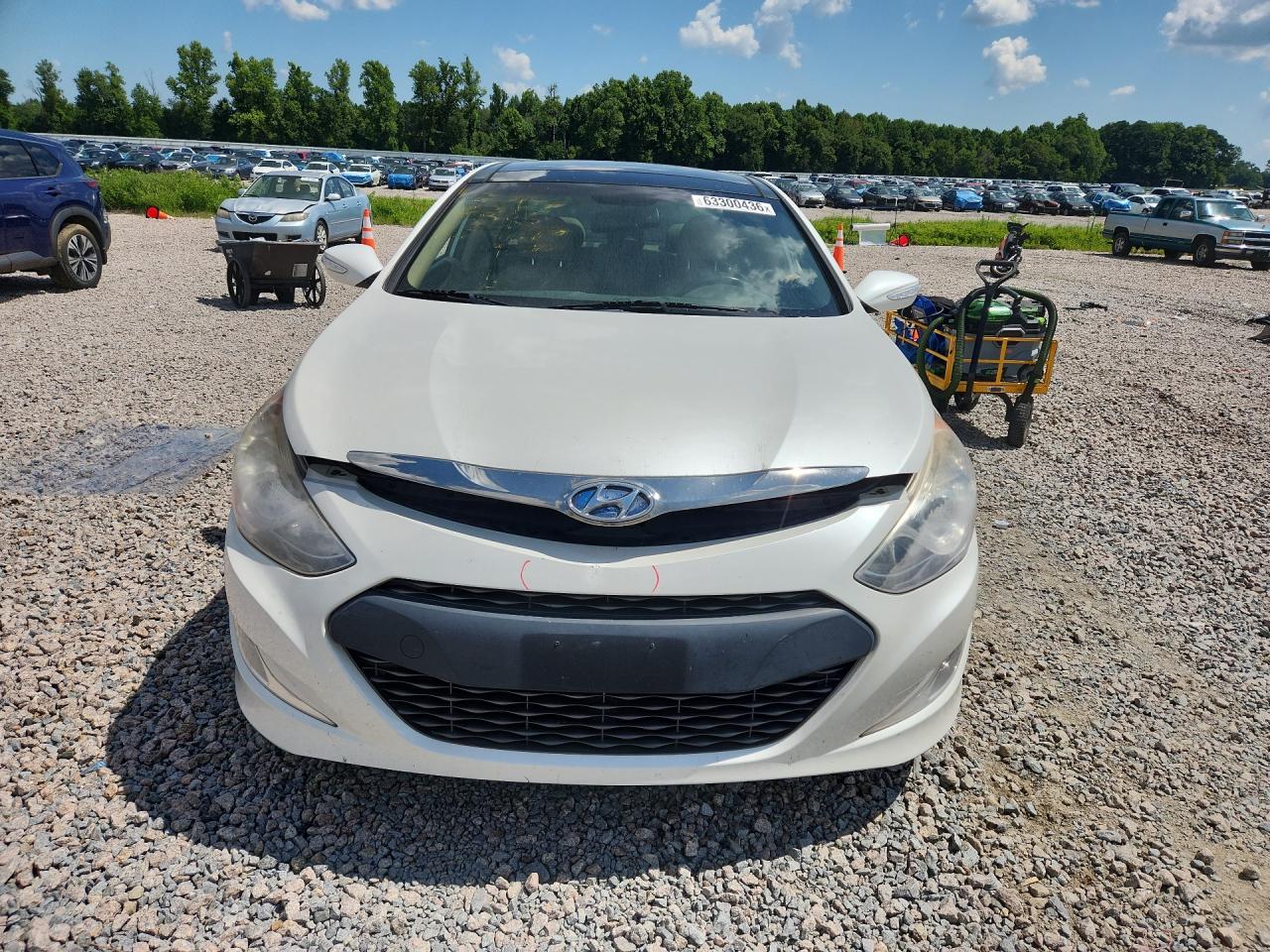 2015 Hyundai Sonata Hybrid Limited White vin: KMHEC4A47FA123394