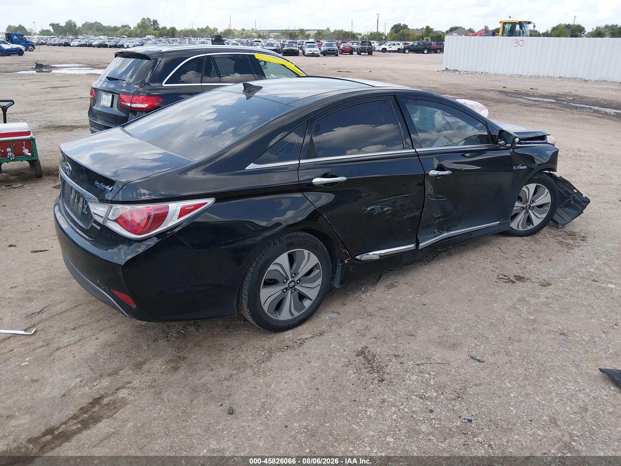 2015 Hyundai Sonata Hybrid Limited Black vin: KMHEC4A47FA125792