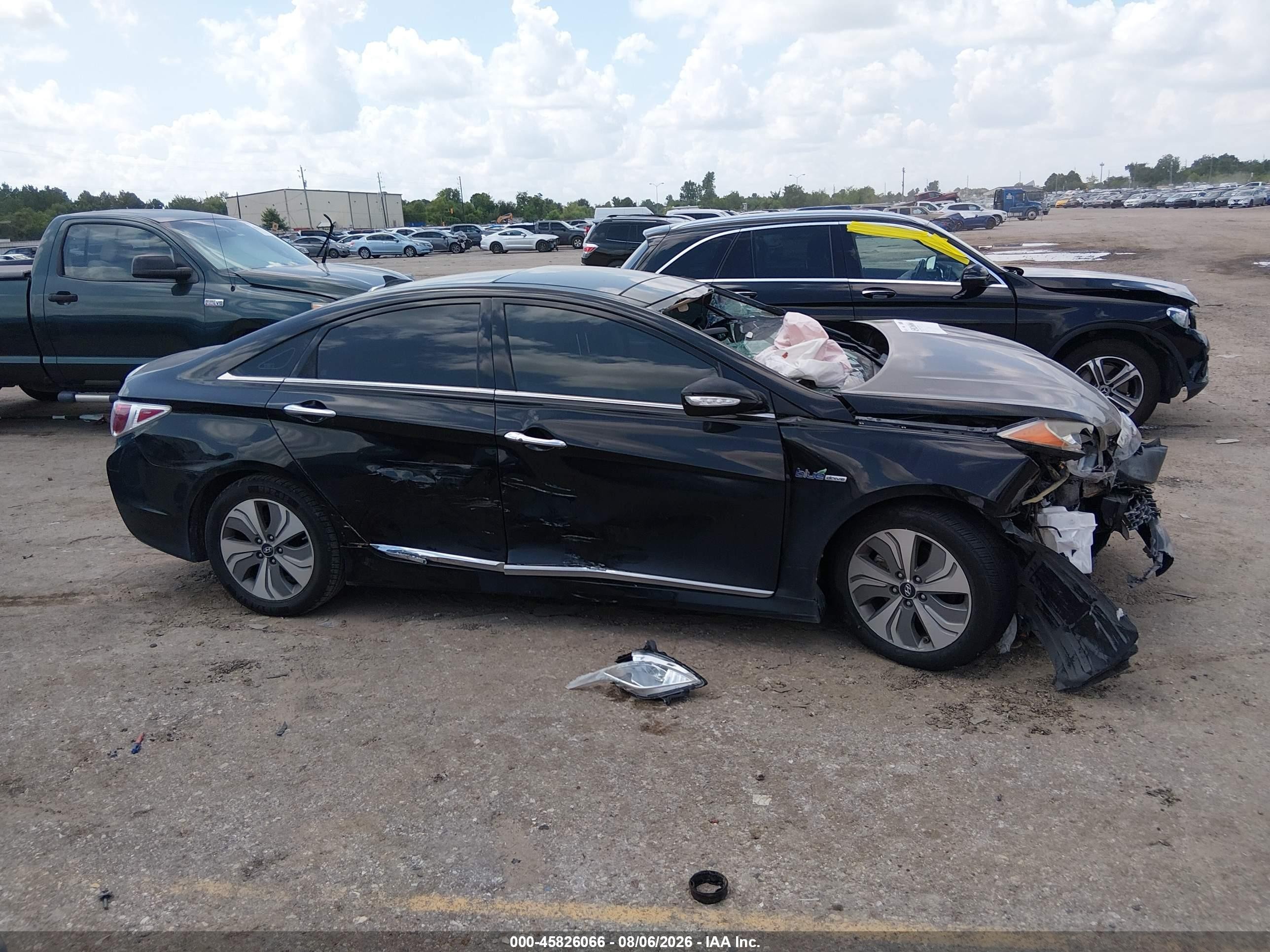 2015 Hyundai Sonata Hybrid Limited Black vin: KMHEC4A47FA125792