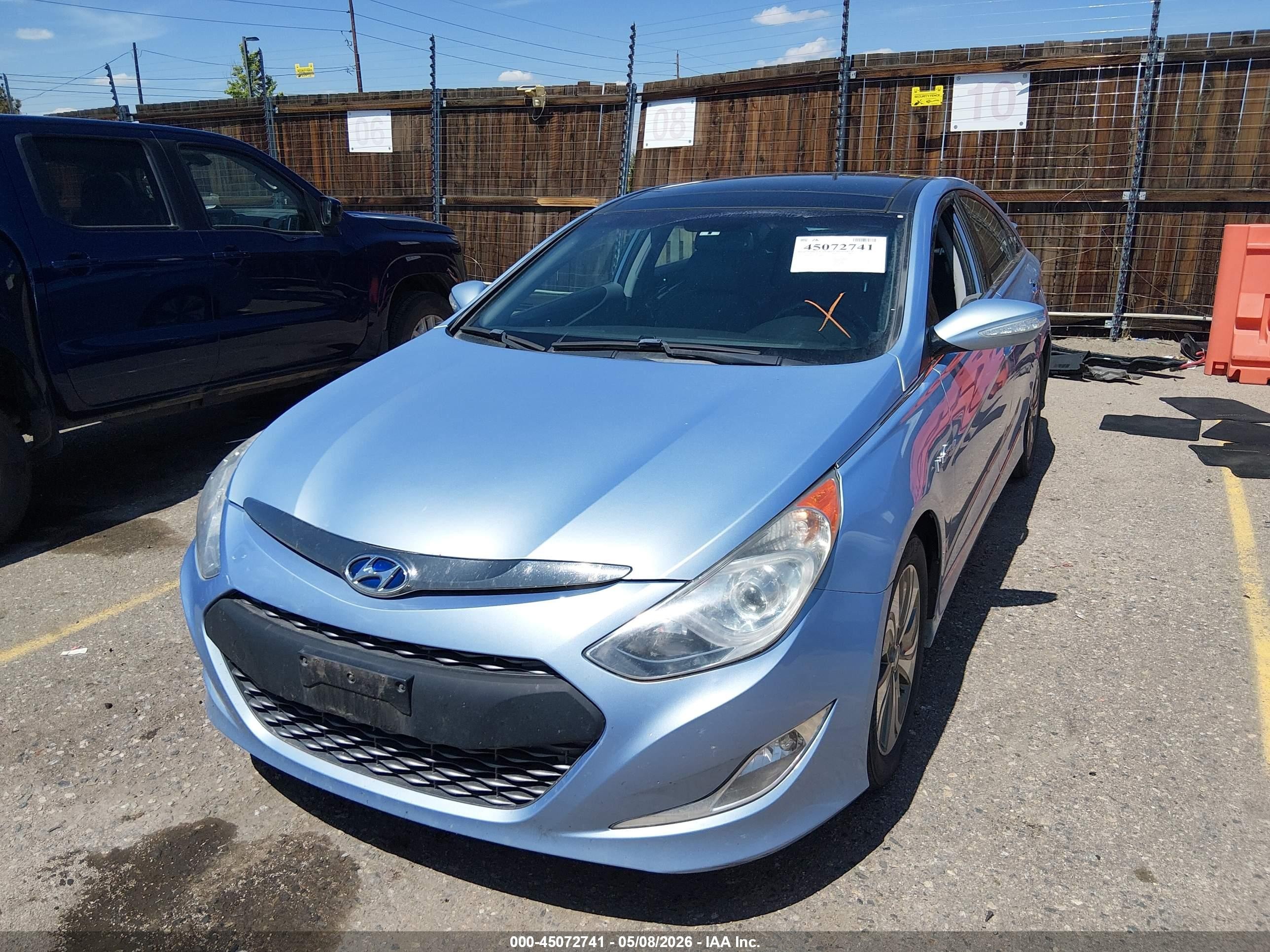 2015 Hyundai Sonata Hybrid Limited Blue vin: KMHEC4A47FA127896