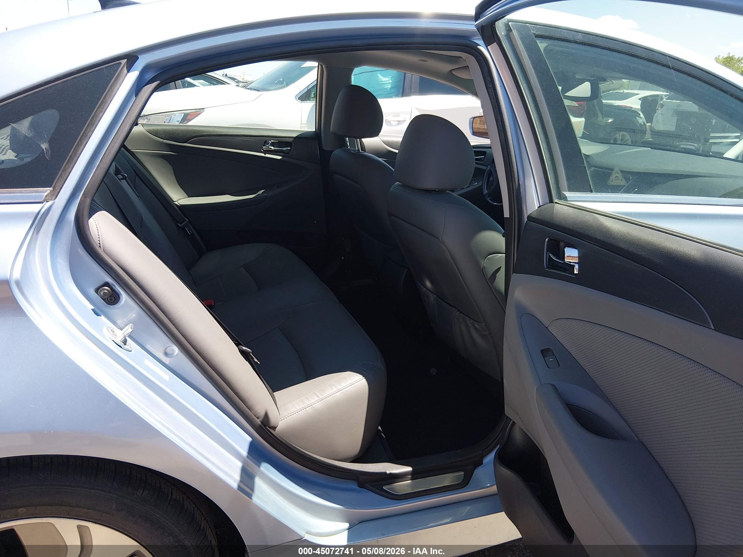 2015 Hyundai Sonata Hybrid Limited Blue vin: KMHEC4A47FA127896