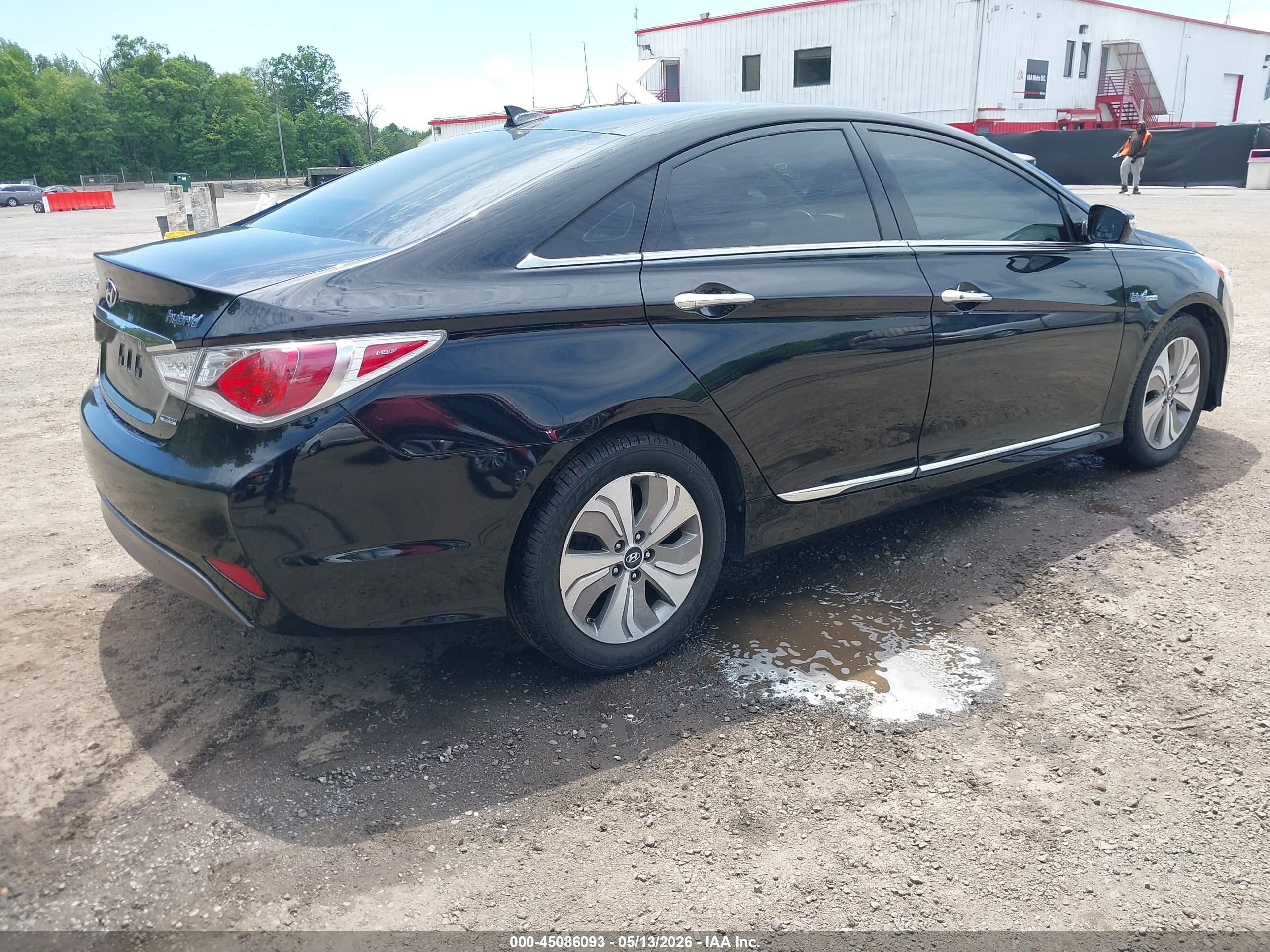 2015 Hyundai Sonata Hybrid Limited Черный vin: KMHEC4A47FA129907