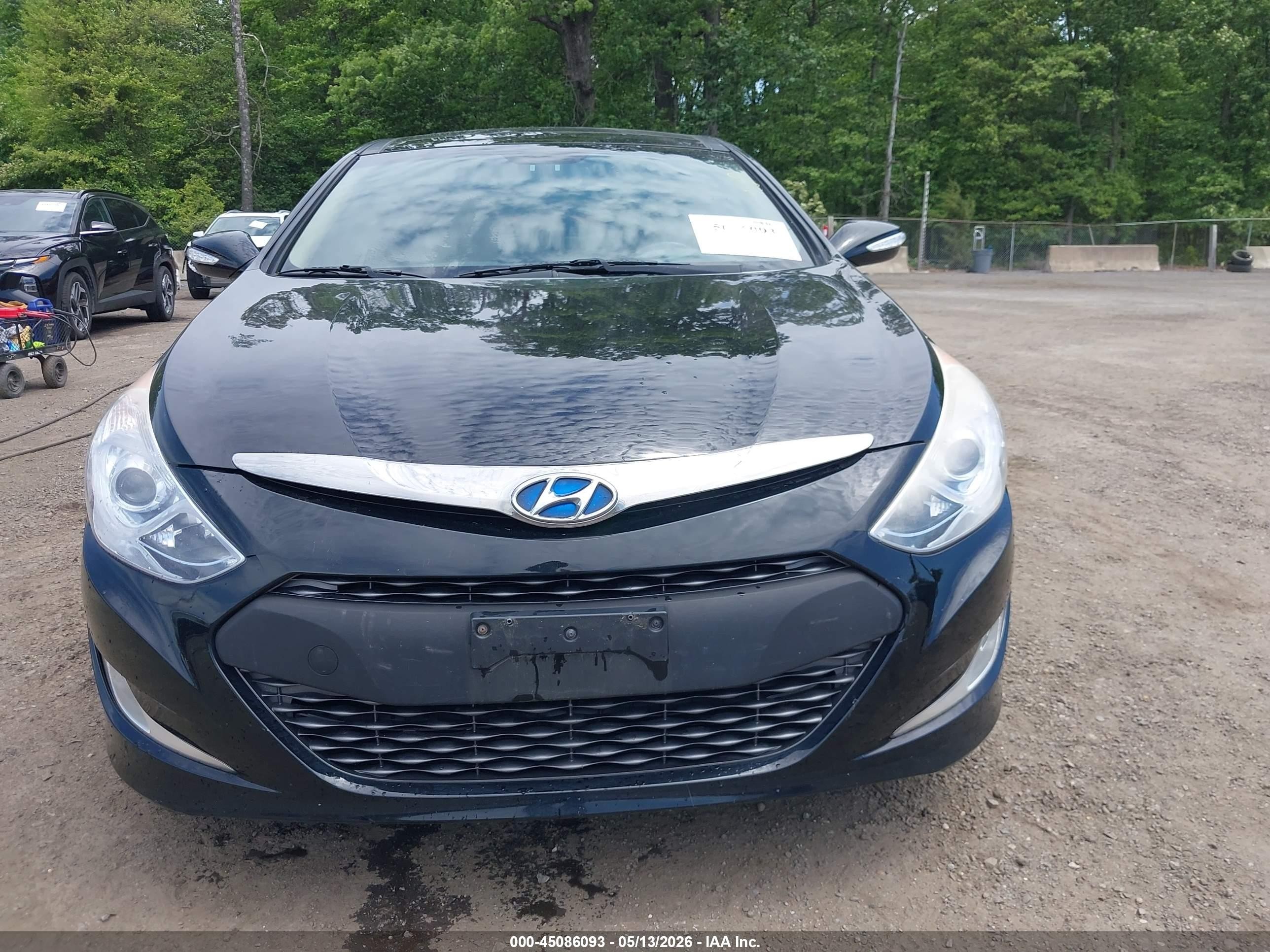 2015 Hyundai Sonata Hybrid Limited Черный vin: KMHEC4A47FA129907
