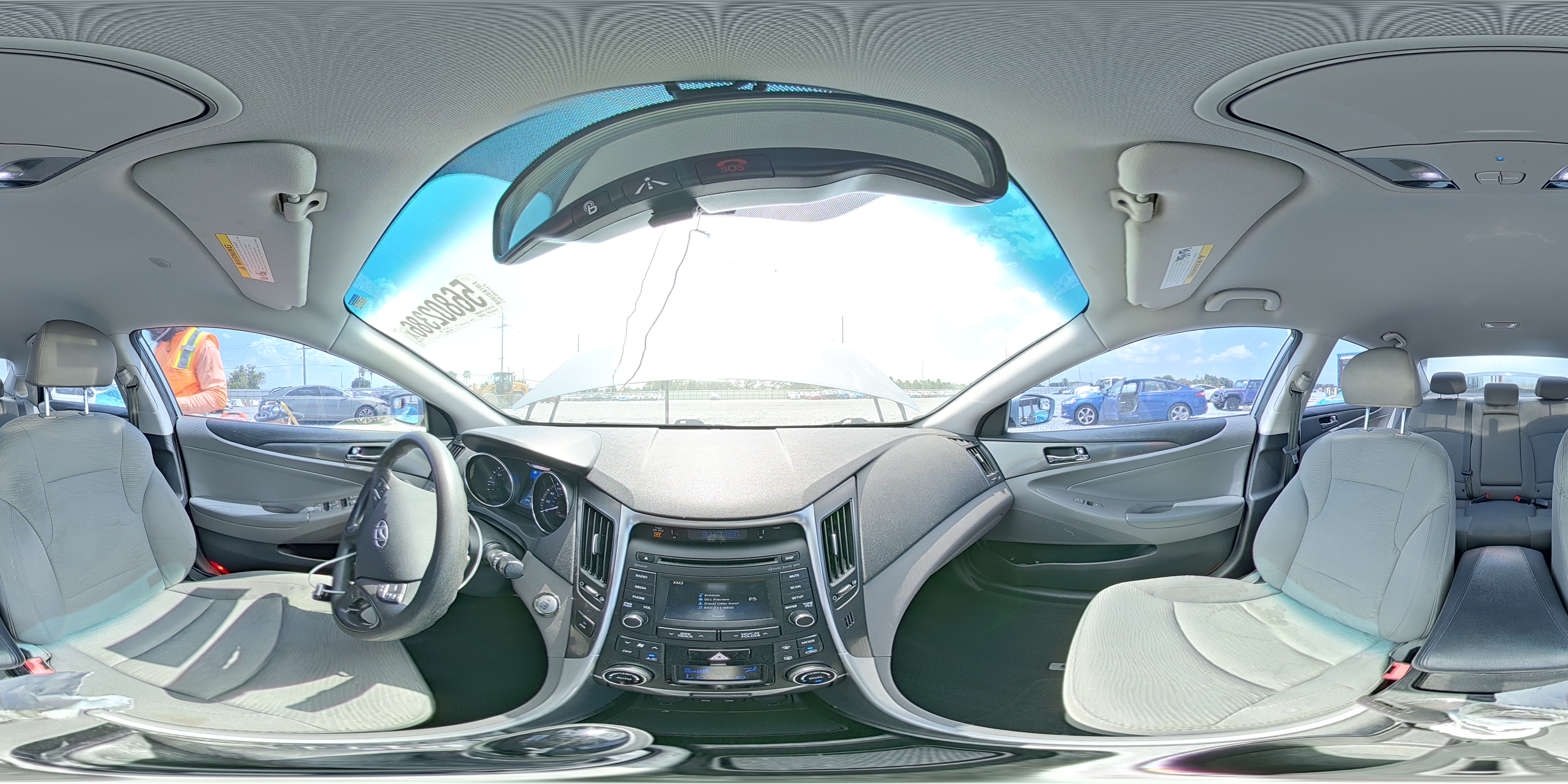 2015 Hyundai Sonata Hybrid Base Silver vin: KMHEC4A47FA133844