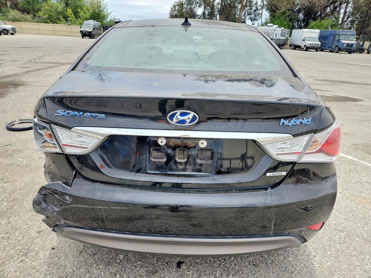 2015 Hyundai Sonata Hybrid Limited Black vin: KMHEC4A47FA136436