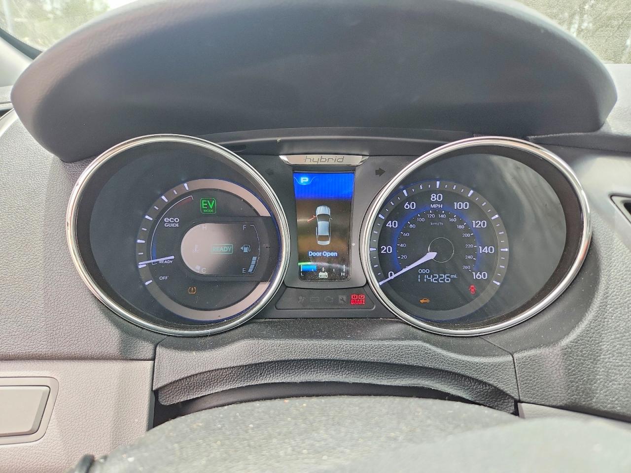 2015 Hyundai Sonata Hybrid Limited Black vin: KMHEC4A47FA136436