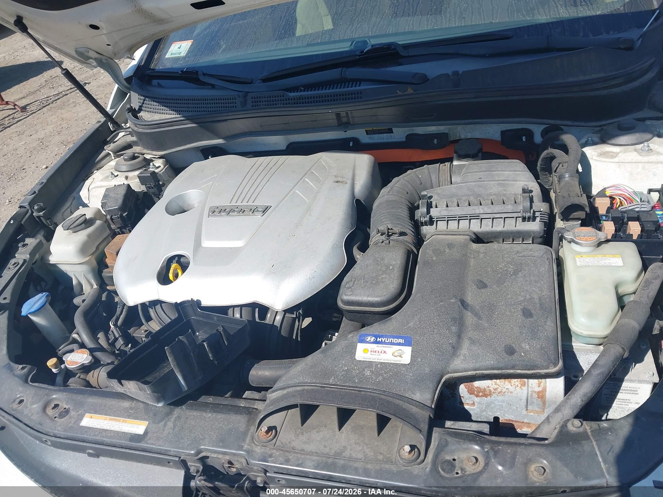 2011 Hyundai Sonata Hybrid   White vin: KMHEC4A48BA003999
