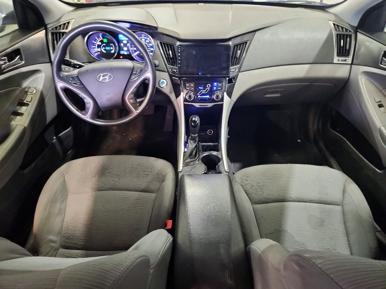 2011 Hyundai Sonata Hybrid Silver vin: KMHEC4A48BA004778