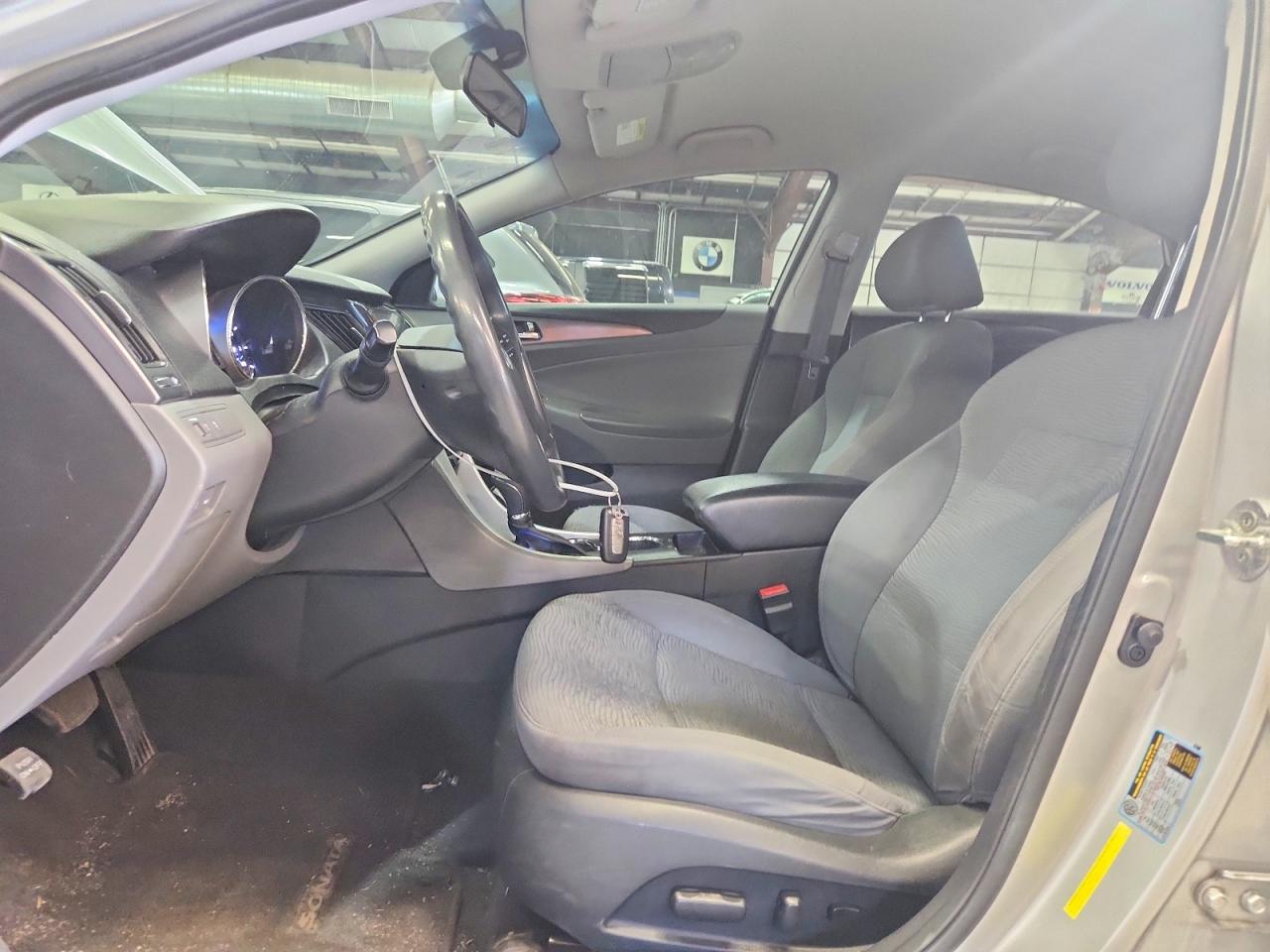 2011 Hyundai Sonata Hybrid Silver vin: KMHEC4A48BA004778