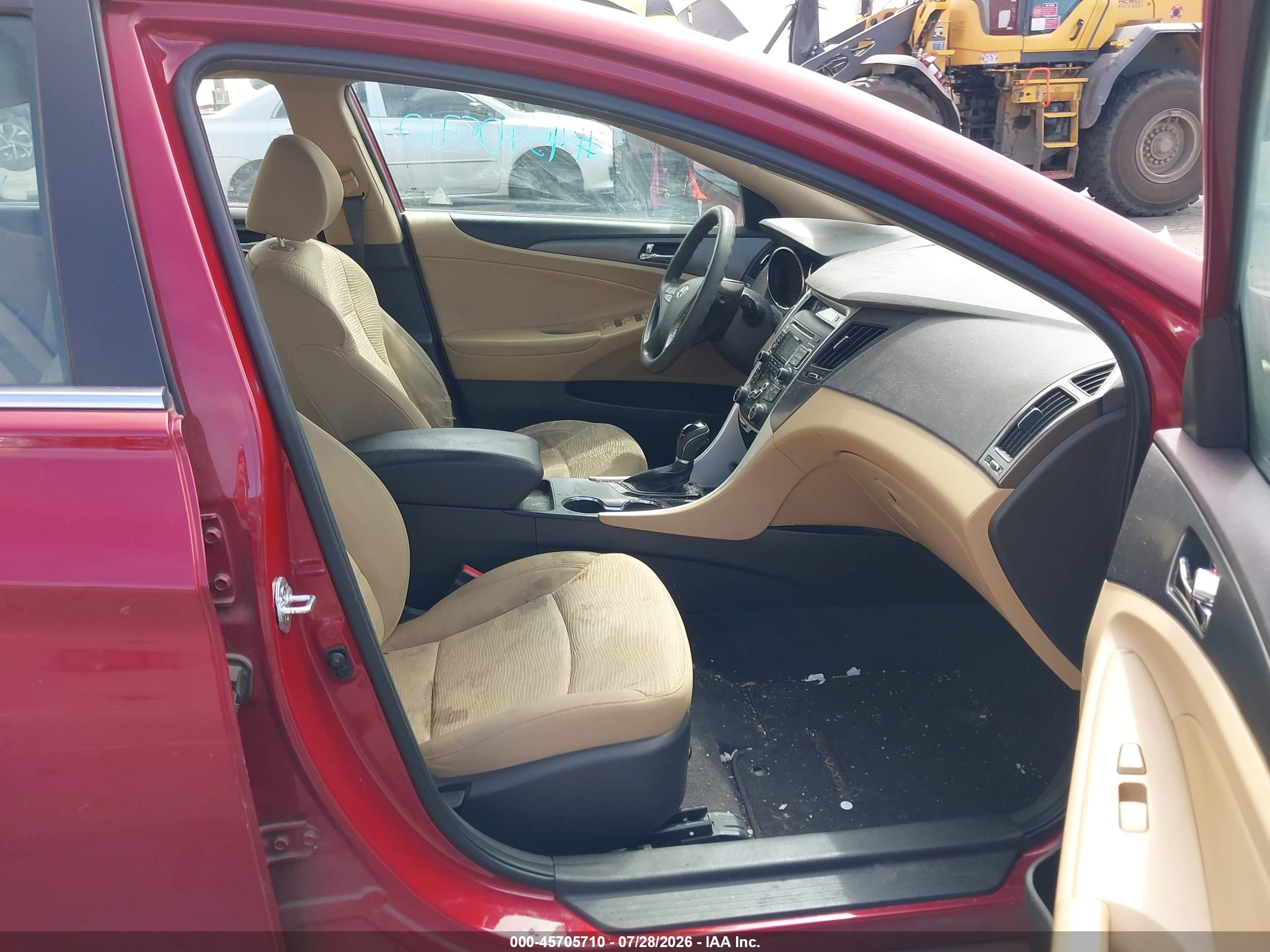 2011 Hyundai Sonata Hybrid   Red vin: KMHEC4A48BA008586