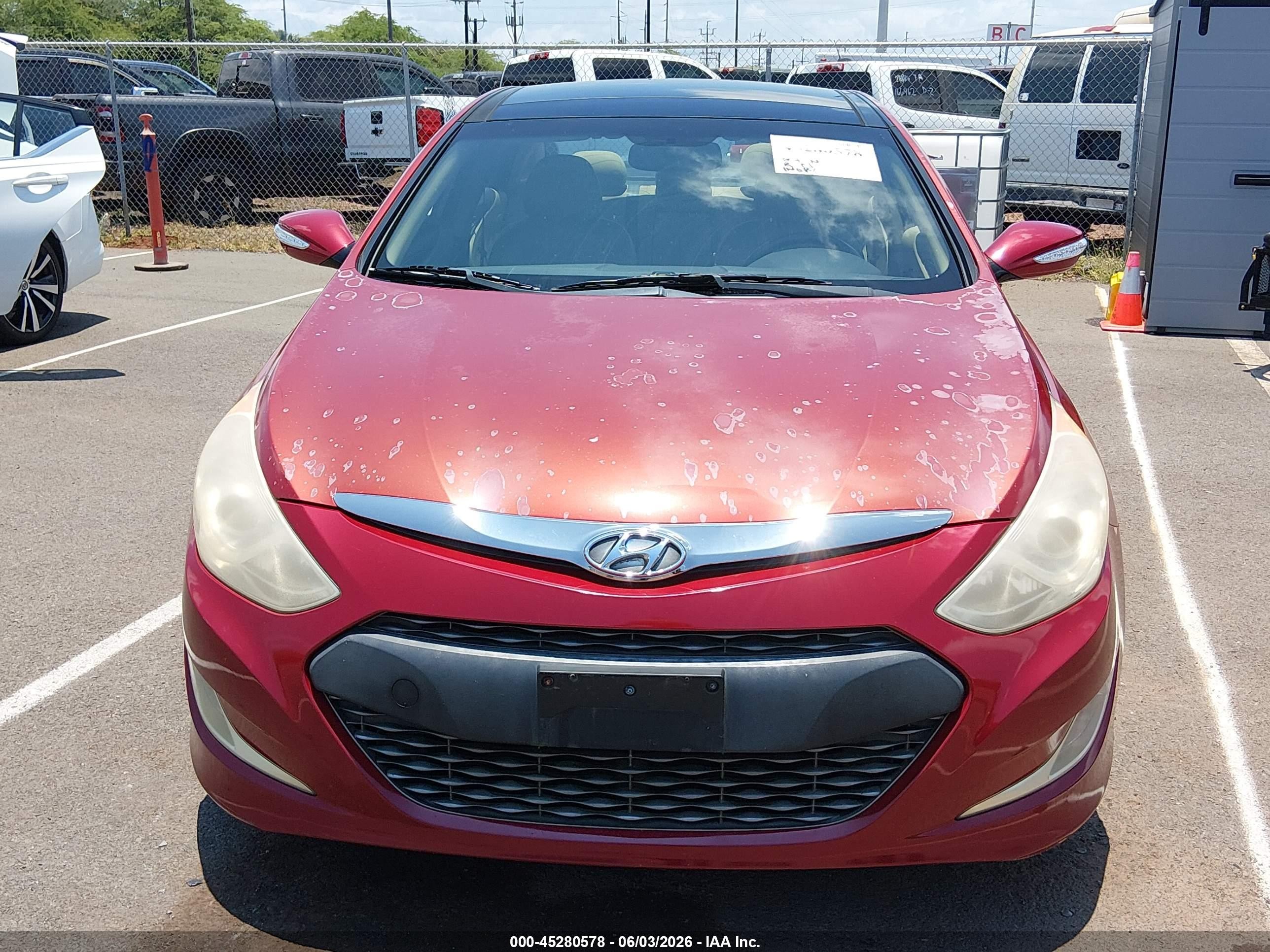 2011 Hyundai Sonata Hybrid   Red vin: KMHEC4A48BA013786