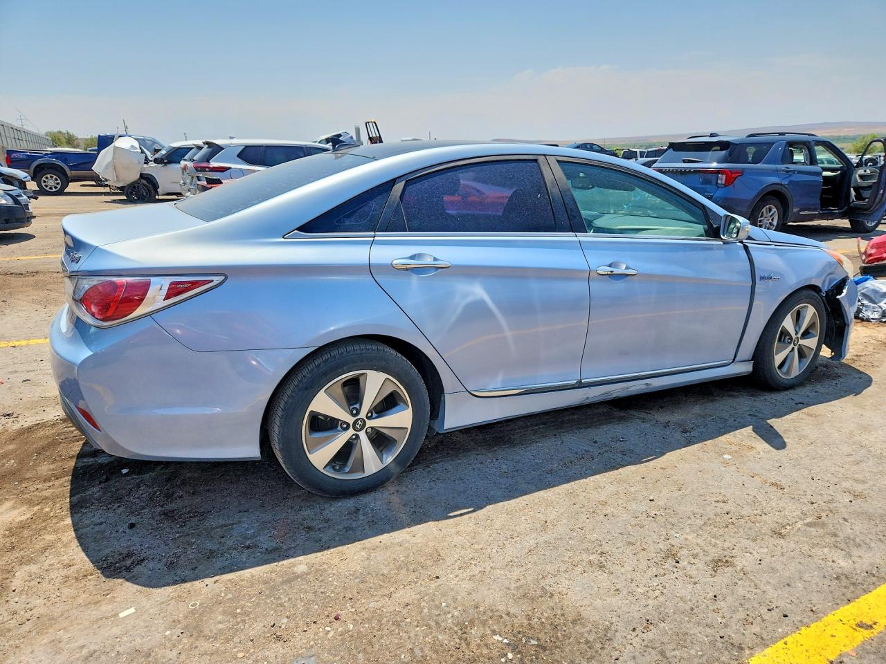 2011 Hyundai Sonata Hybrid Blue vin: KMHEC4A48BA016929