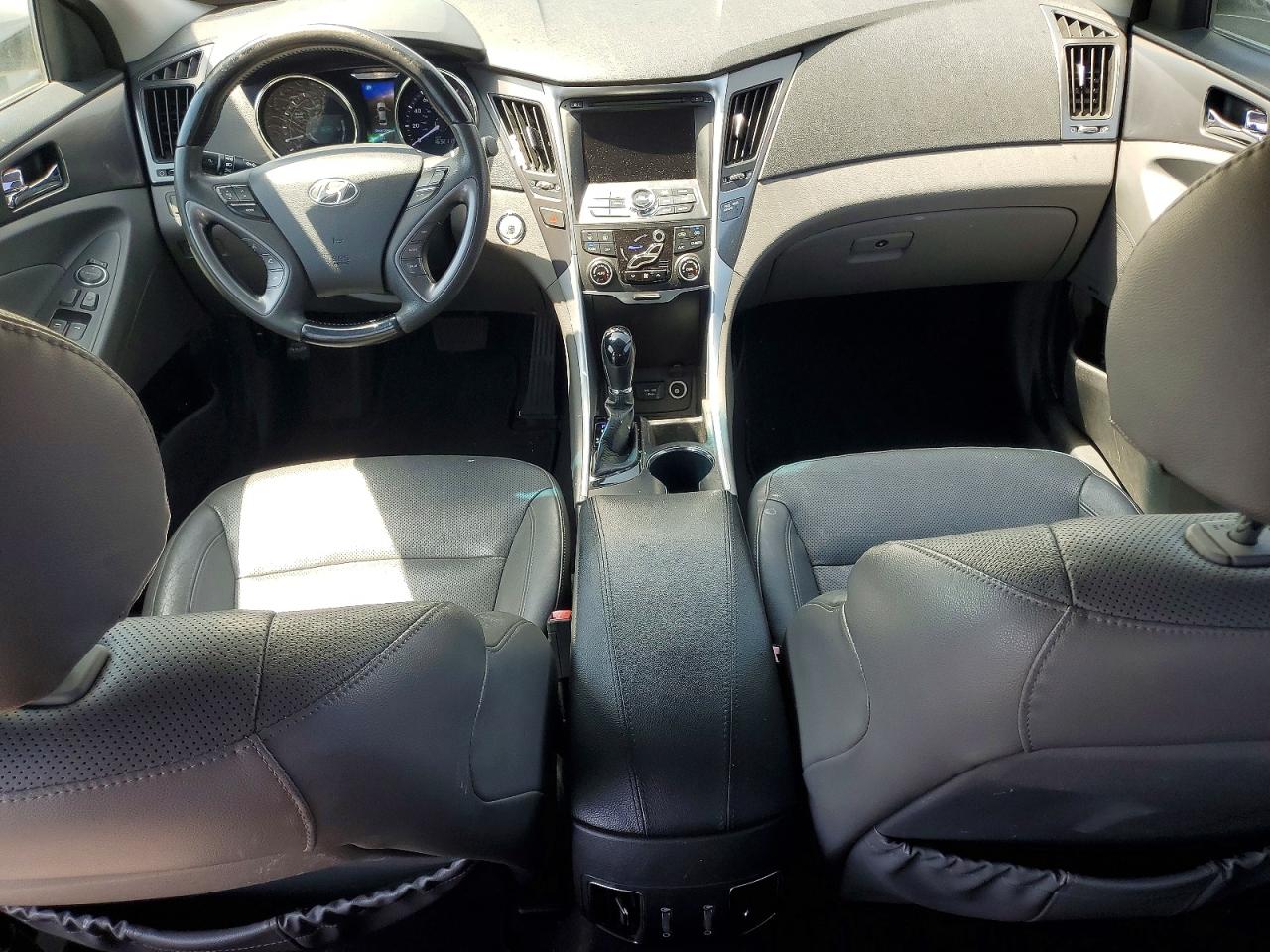 2011 Hyundai Sonata Hybrid Silver vin: KMHEC4A48BA018566