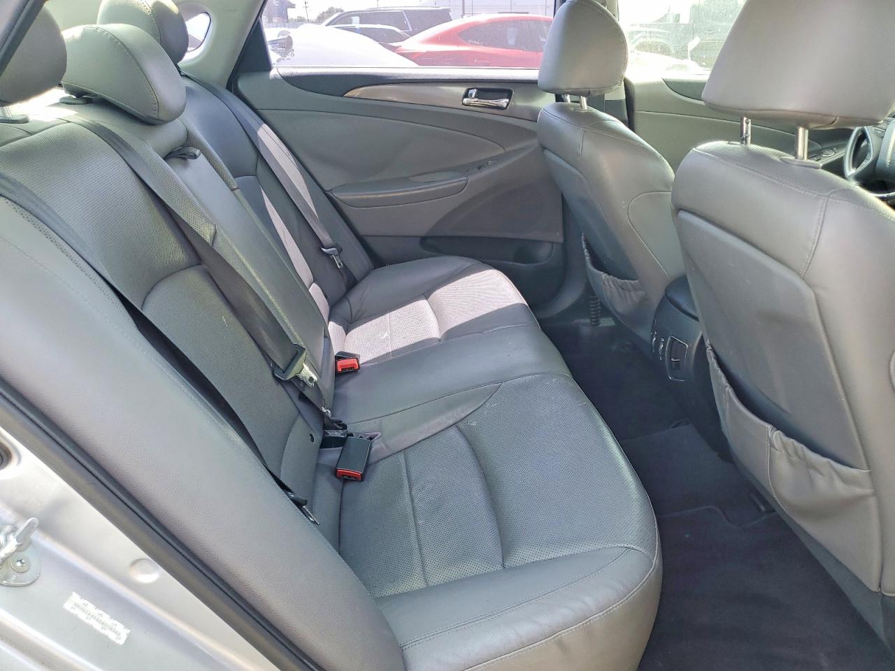 2011 Hyundai Sonata Hybrid Silver vin: KMHEC4A48BA018566