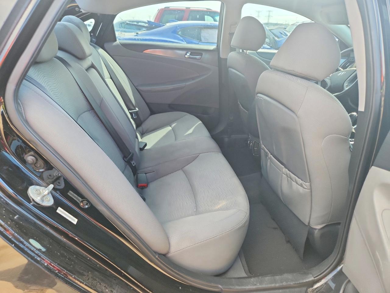 2012 Hyundai Sonata Hybrid Black vin: KMHEC4A48CA028824