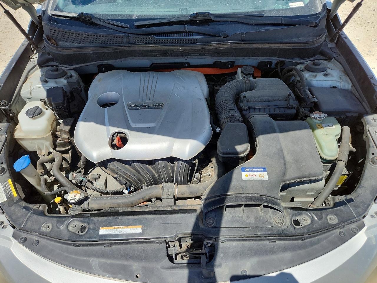 2012 Hyundai Sonata Hybrid Silver vin: KMHEC4A48CA059927