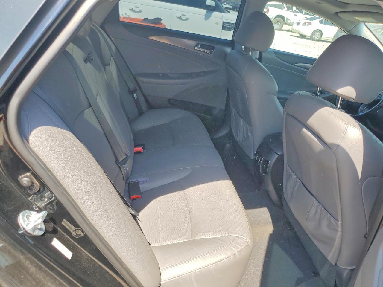 2013 Hyundai Sonata Hybrid Black vin: KMHEC4A48DA074784