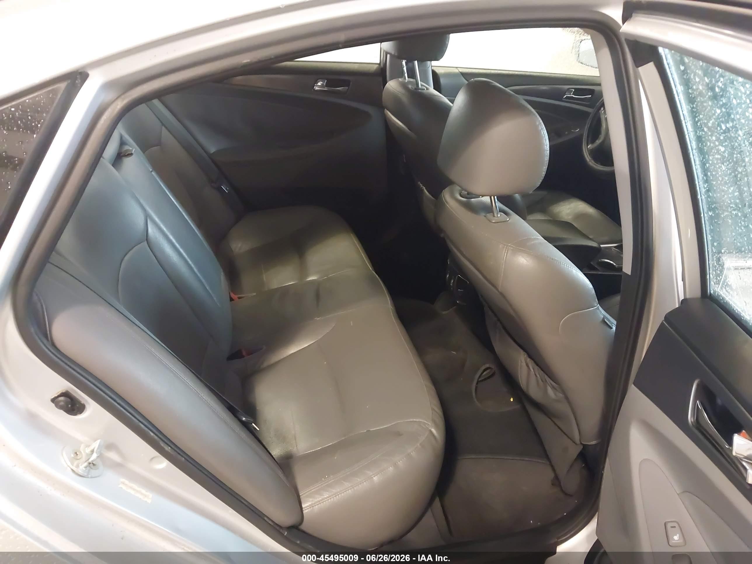 2013 Hyundai Sonata Hybrid Limited Silver vin: KMHEC4A48DA076244