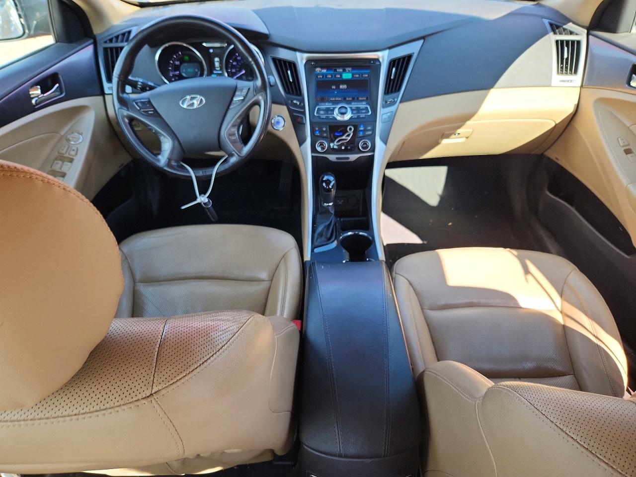 2013 Hyundai Sonata Hybrid Red vin: KMHEC4A48DA081217