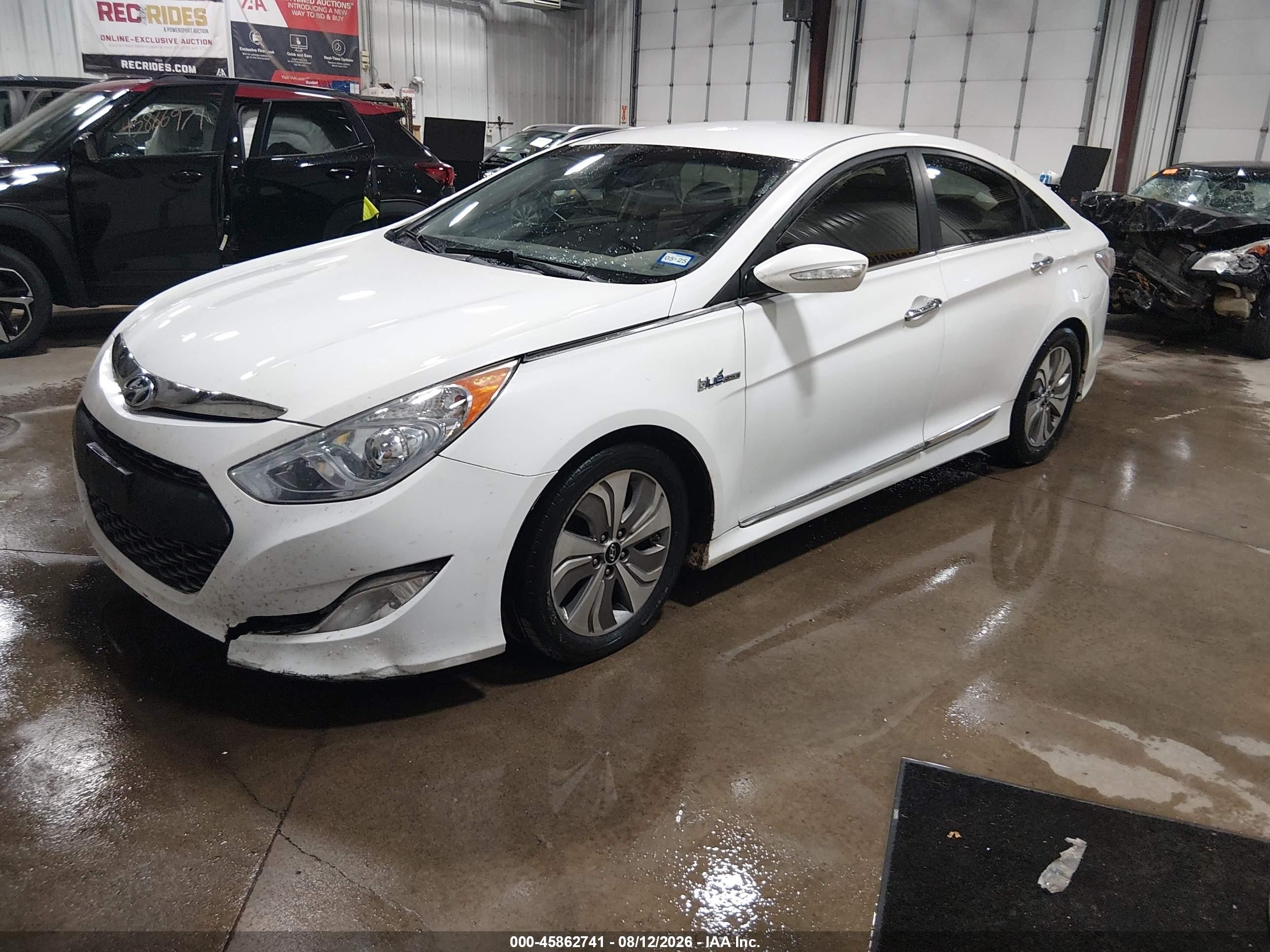 2013 Hyundai Sonata Hybrid Limited White vin: KMHEC4A48DA088569