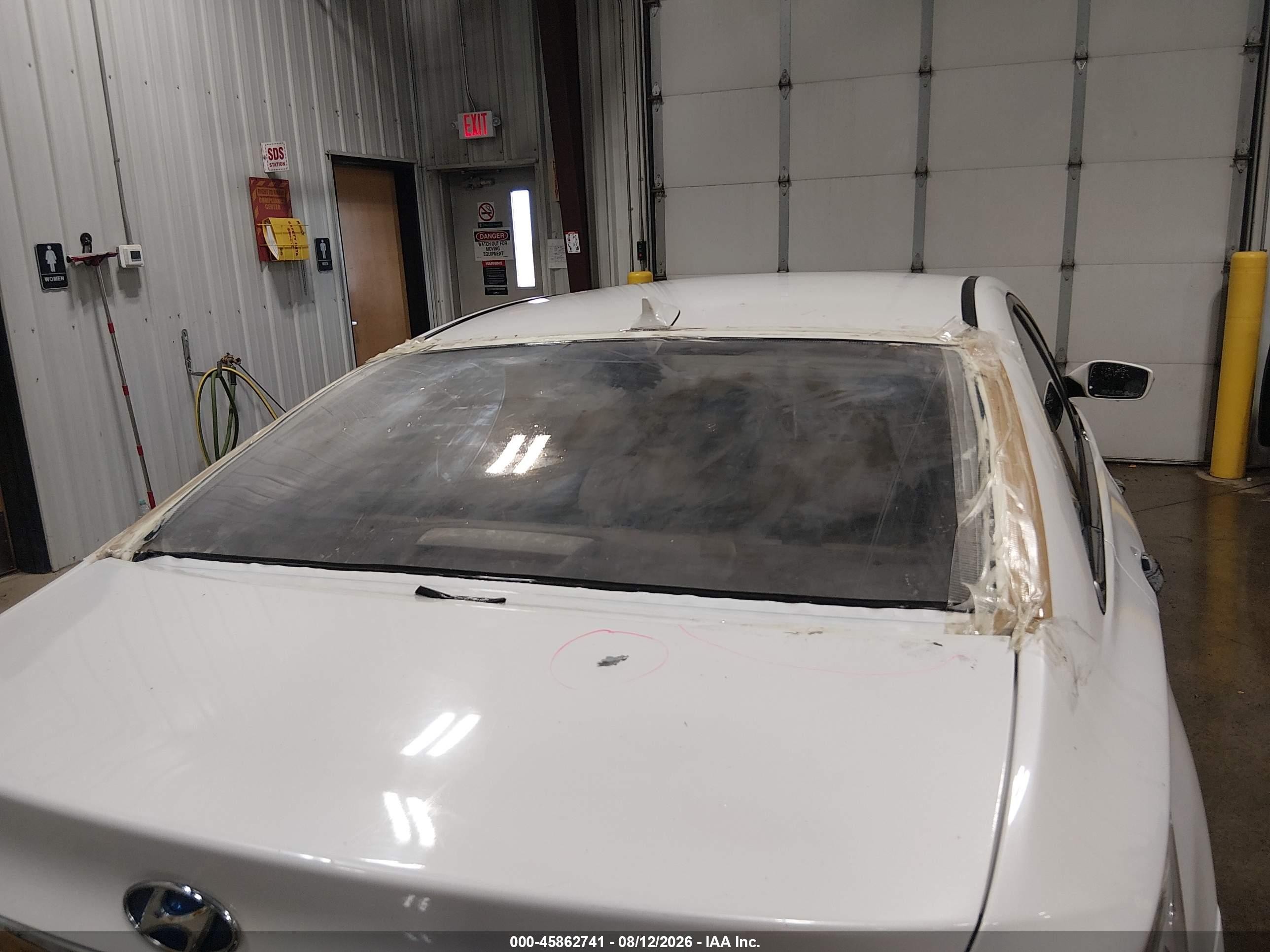 2013 Hyundai Sonata Hybrid Limited White vin: KMHEC4A48DA088569