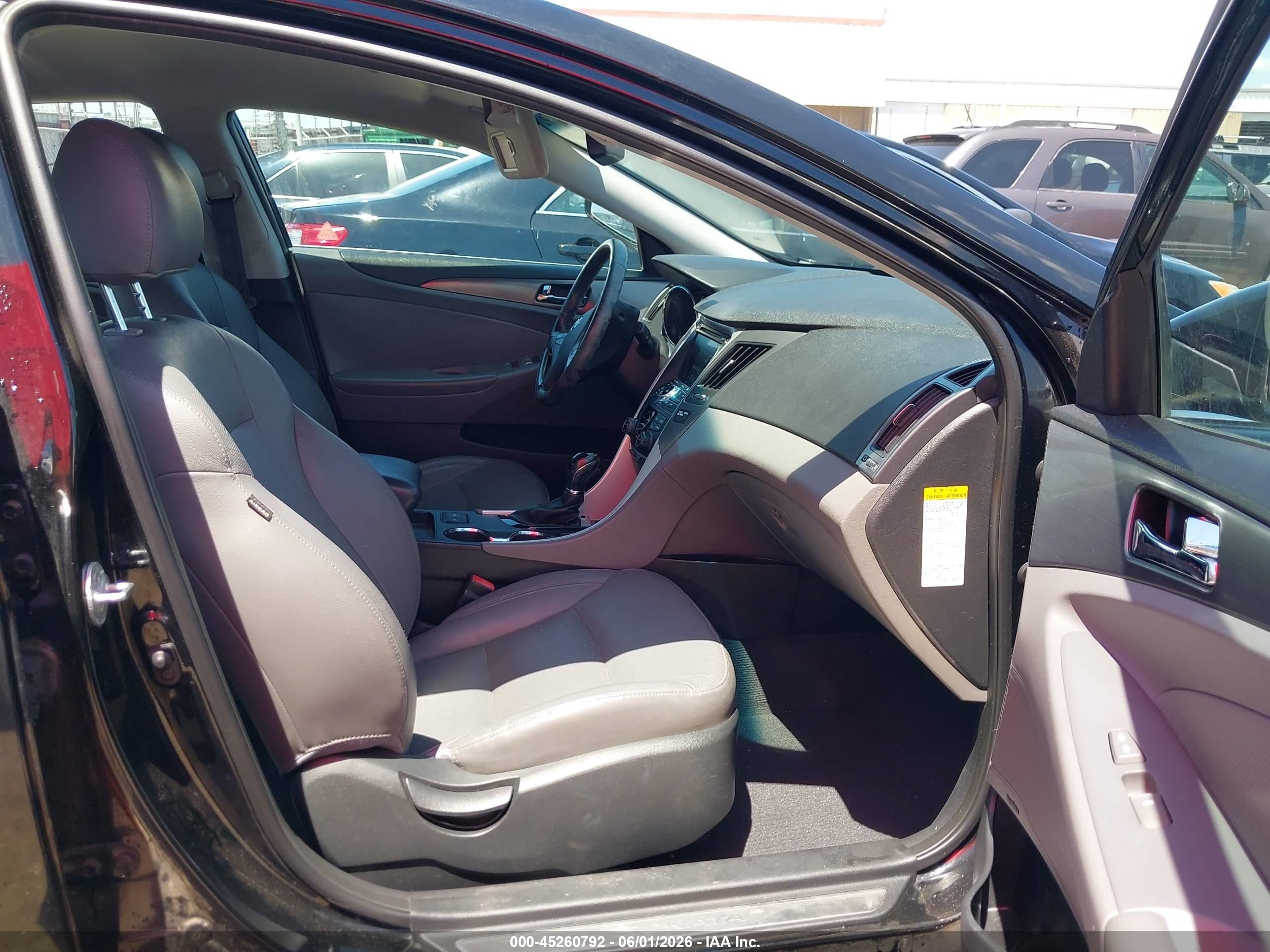 2013 Hyundai Sonata Hybrid Limited Black vin: KMHEC4A48DA095327